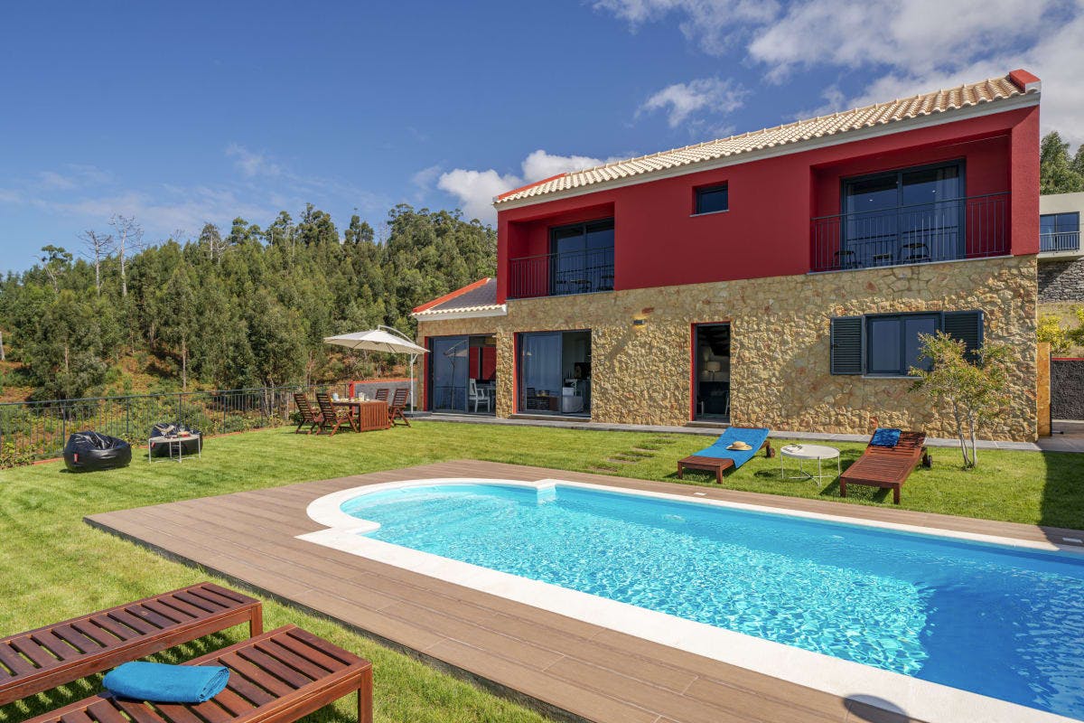 Villa Levante Camara Calheta: Luxury 3-Bedroom Villa with Private Pool and Sea Views, Calheta
