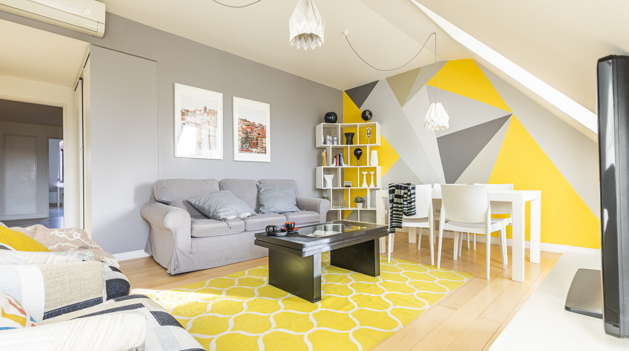 Villa Levante Carmo Saldanha: Luxury 2-Bedroom Apartment with Sea Views and Air-Con in Saldanha, Lisbon