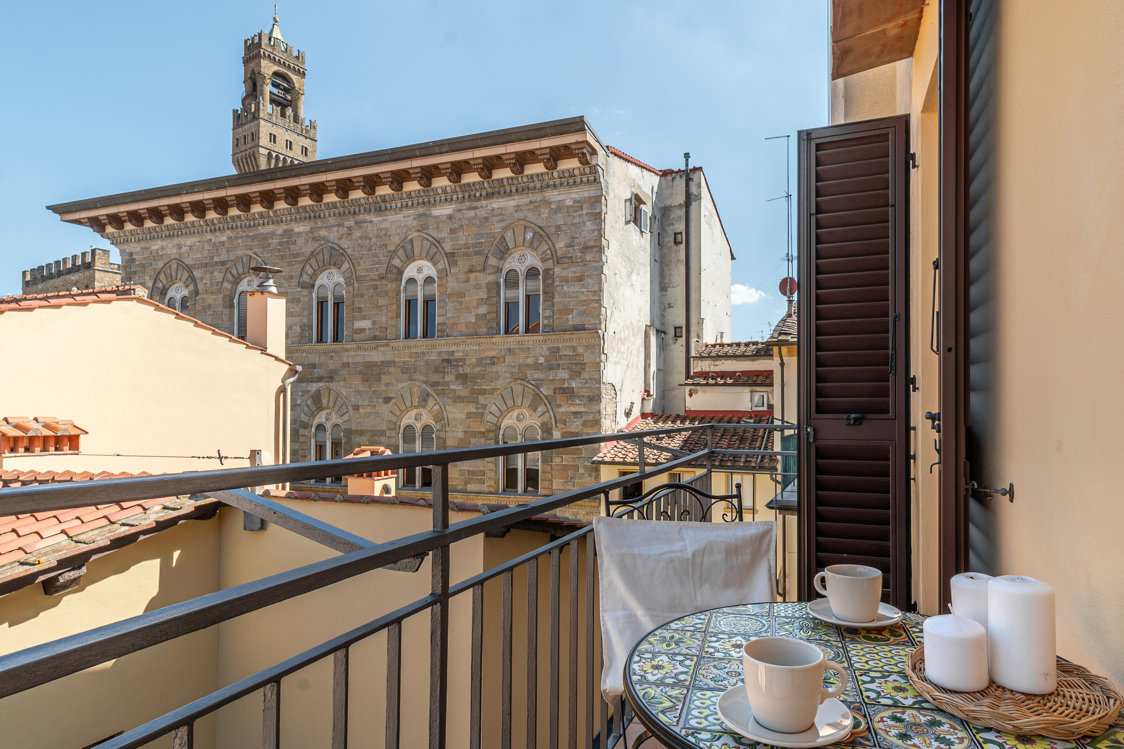 Villa Levante Carraia Firenze: Luxury 2-Bedroom Apartment with Balcony and Air Conditioning, Ponte Vecchio