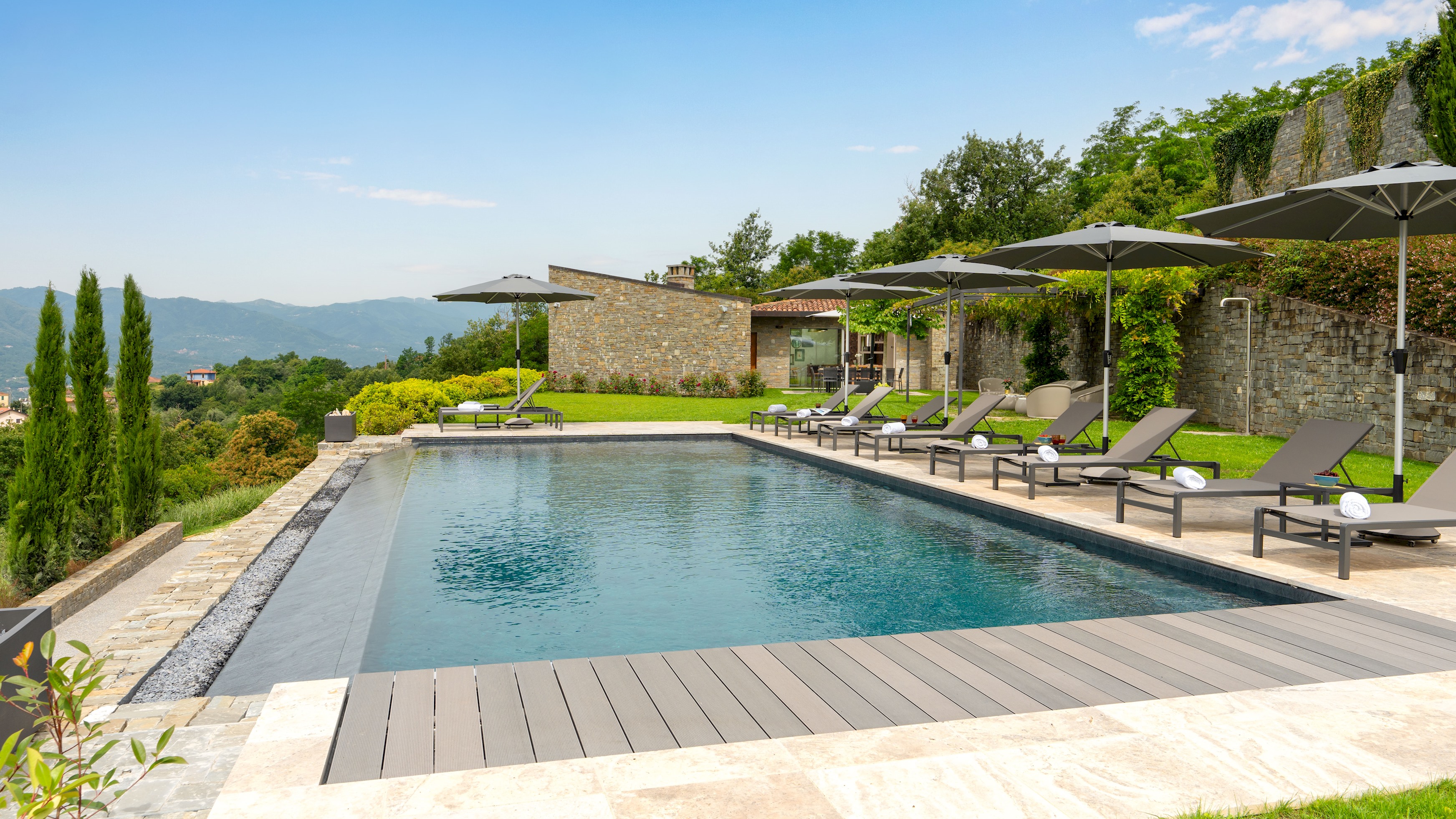 Villa Levante Castello Massa: Luxury 5-Bedroom Villa with Infinity Pool and Spa in Massa, Italy