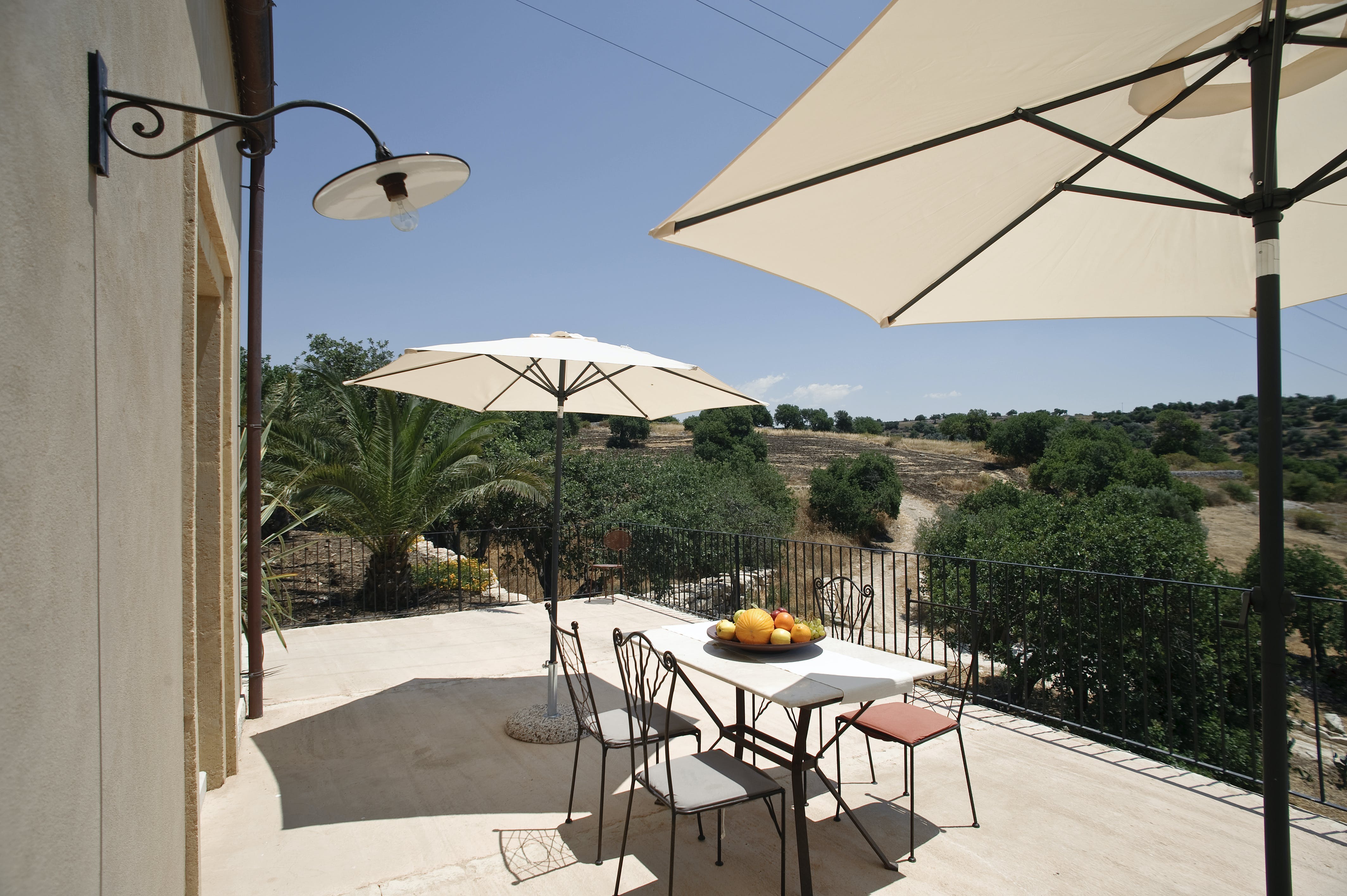 Villa Levante Donnafugata Ragusa: Luxury 3-Bedroom Apartment with Private Pool and Parking, Ragusa