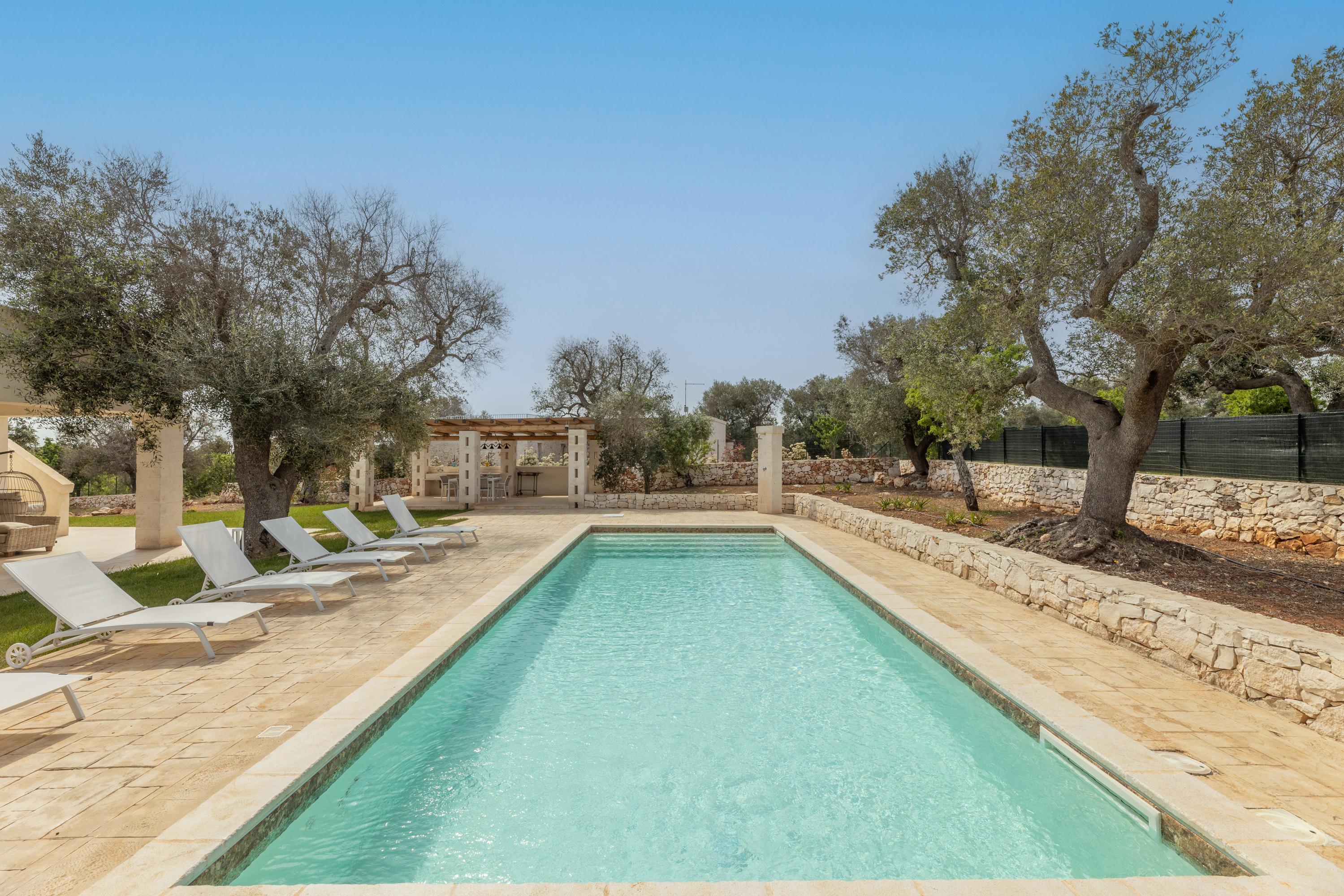 Villa Levante Lamione Ostuni: Luxury 3-Bedroom Apartment with Private Pool and Spa, Ostuni