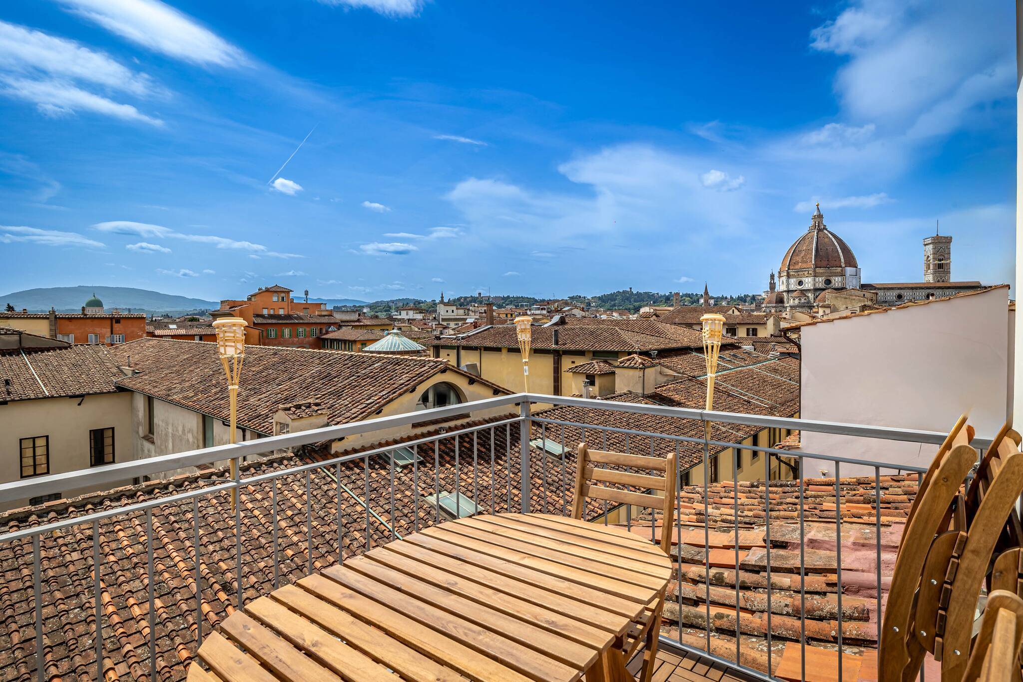 Villa Levante Oleandro Accademia Firenze: Luxury 3-Bedroom Apartment with Rooftop Terrace and Air-Con, Accademia Florence
