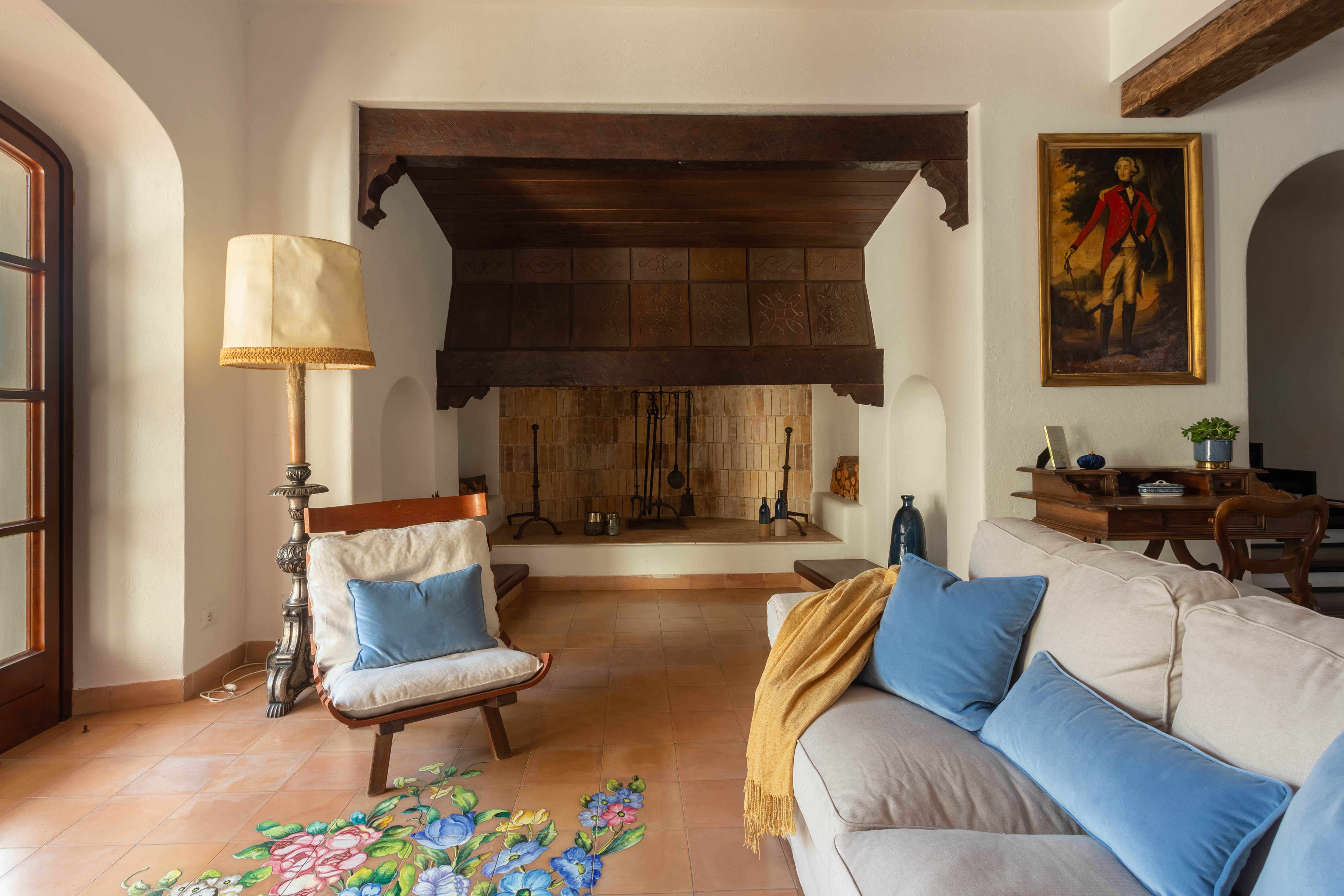 Villa Levante Oleandro Campagnano Ischia: Luxury 4-Bedroom Villa with Hot Tub and Sea Views, Napoli Island Ischia