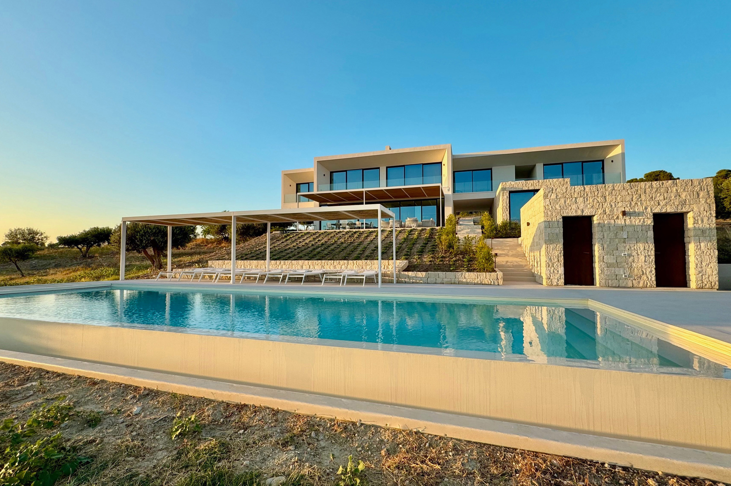 Villa Levante Oleandro Selinunte: Luxury 5-Bedroom Villa with Private Pool and Sea Views, Sicily