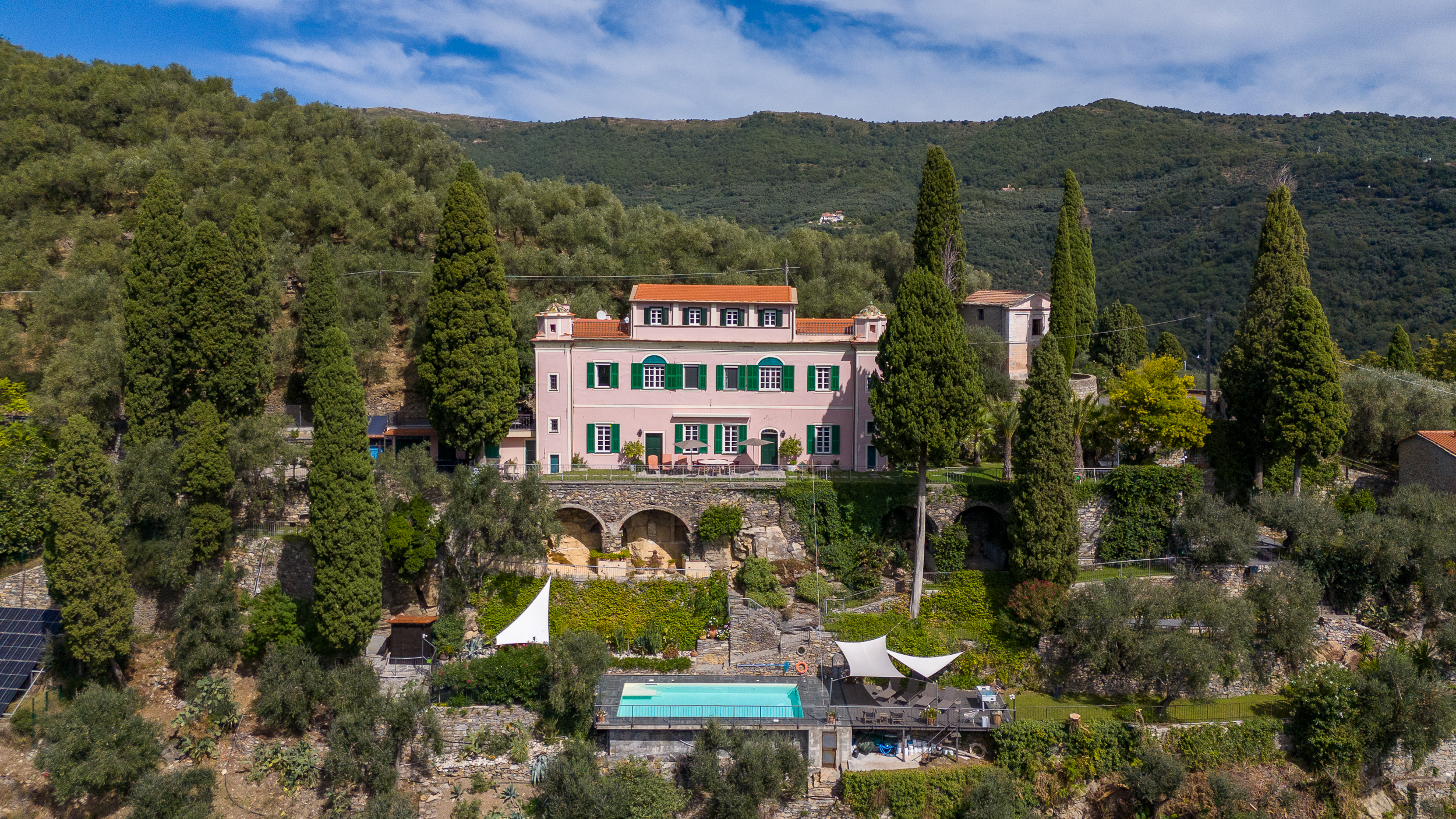 Villa Levante Poggio Borgo Imperia: Luxury 6-Bedroom Villa with Infinity Pool and Spa, Italian Riviera
