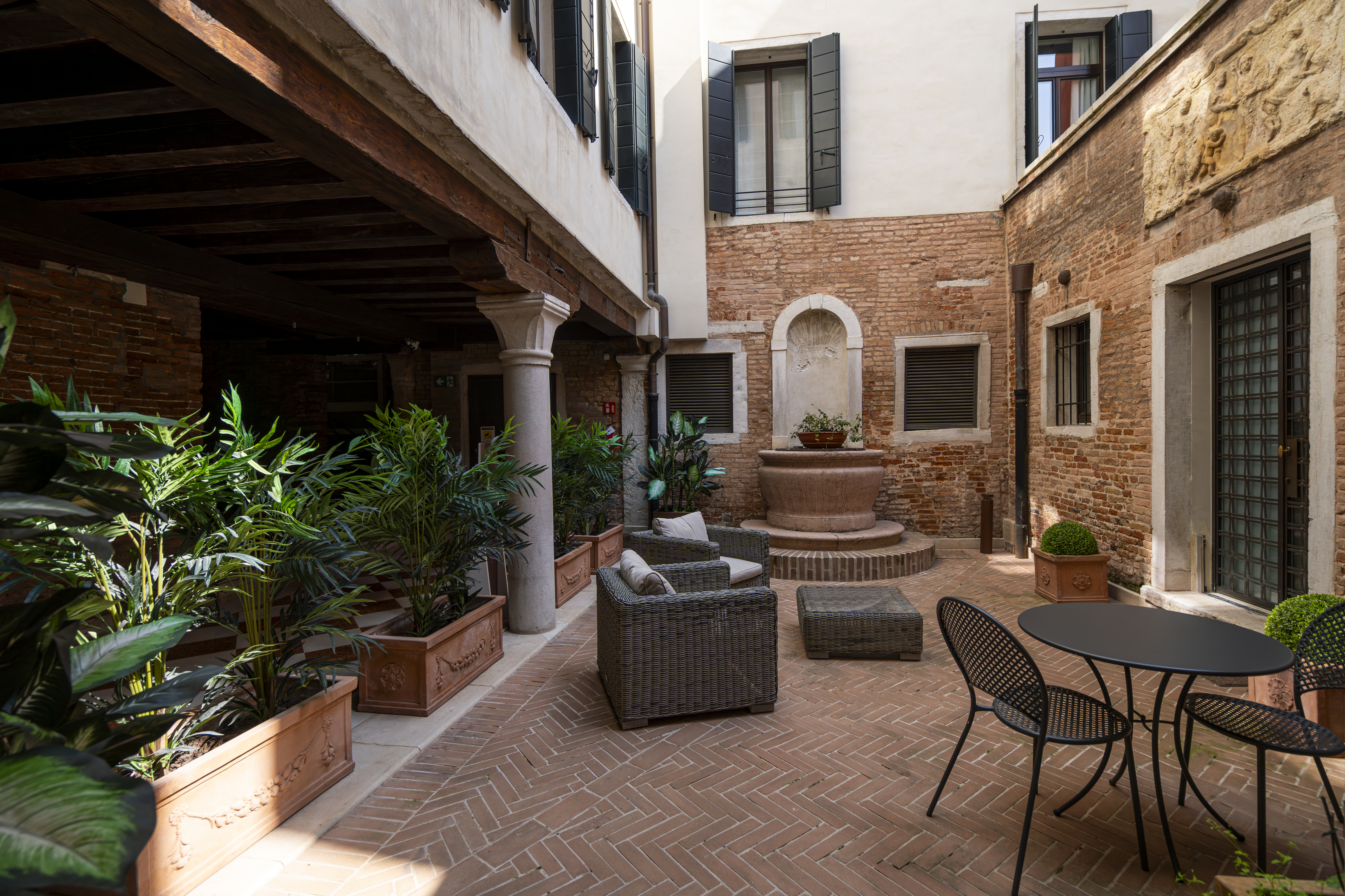 Villa Levante San Polo Venezia 1392351: Luxury 1-Bedroom Apartment with Private Terrace, Venice Rialto