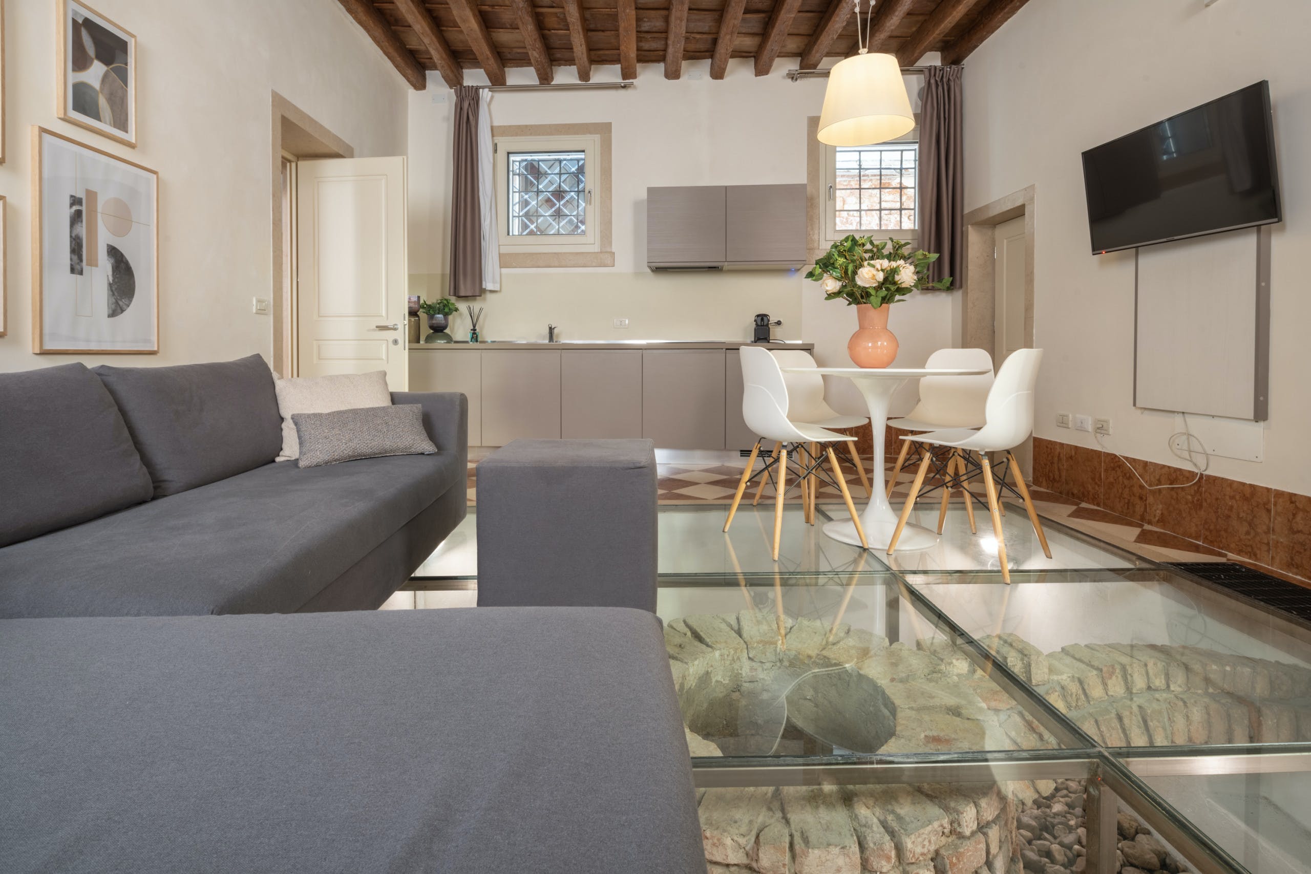 Villa Levante San Zaccaria Venezia: Luxury 1-Bedroom Apartment with Sea View and Spa, Venice San Marco