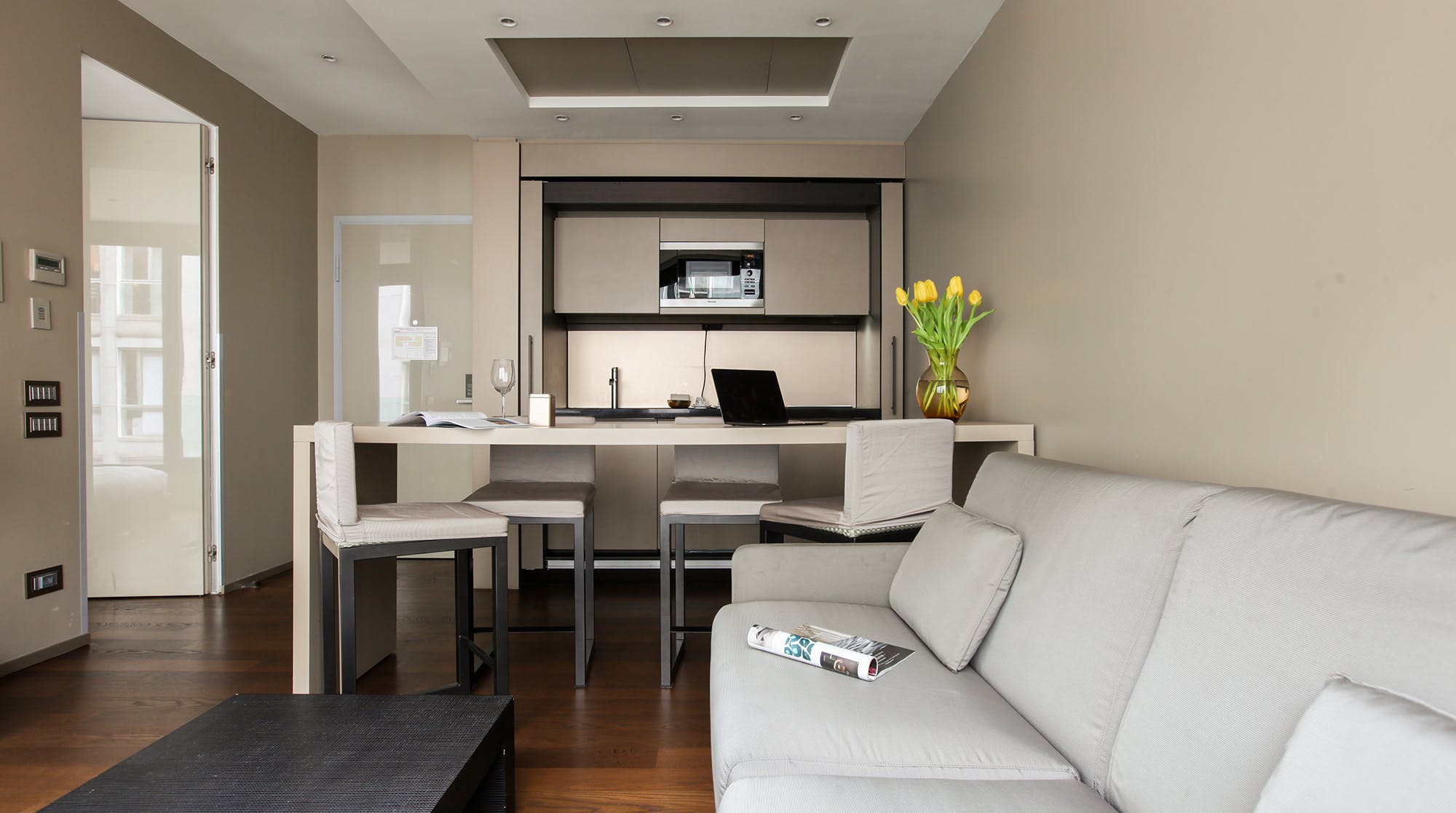 Villa Levante Sant’Ambrogio Milano: Luxury 1-Bedroom Apartment with Spa and Private Parking, San Babila Milan