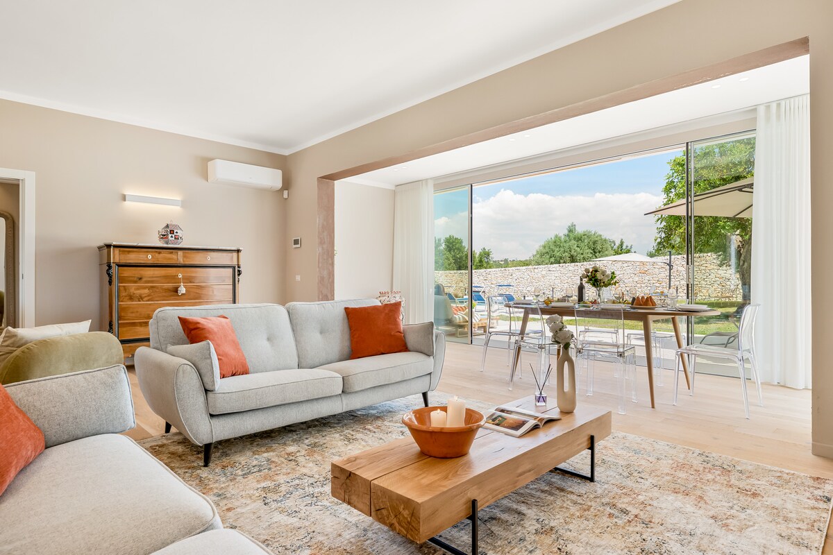 Villa Levante Scoglio Sampieri: Luxury 3-Bedroom Villa with Private Pool and Sea Views, Sicily