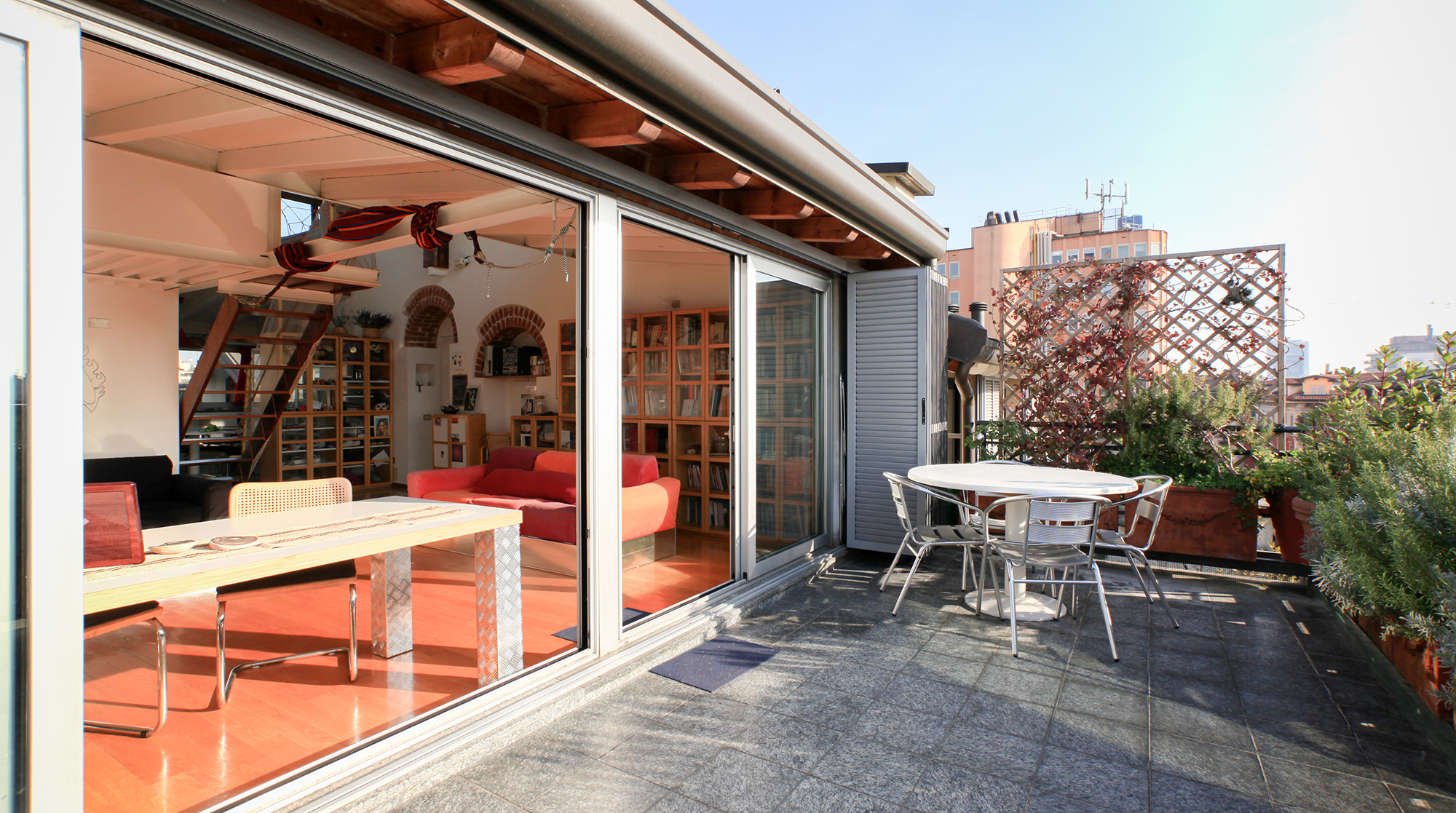 Villa Levante Sforzesco Milano: Luxury 2-Bedroom Apartment with Air-Con and Family-Friendly Features, Milan Moscova