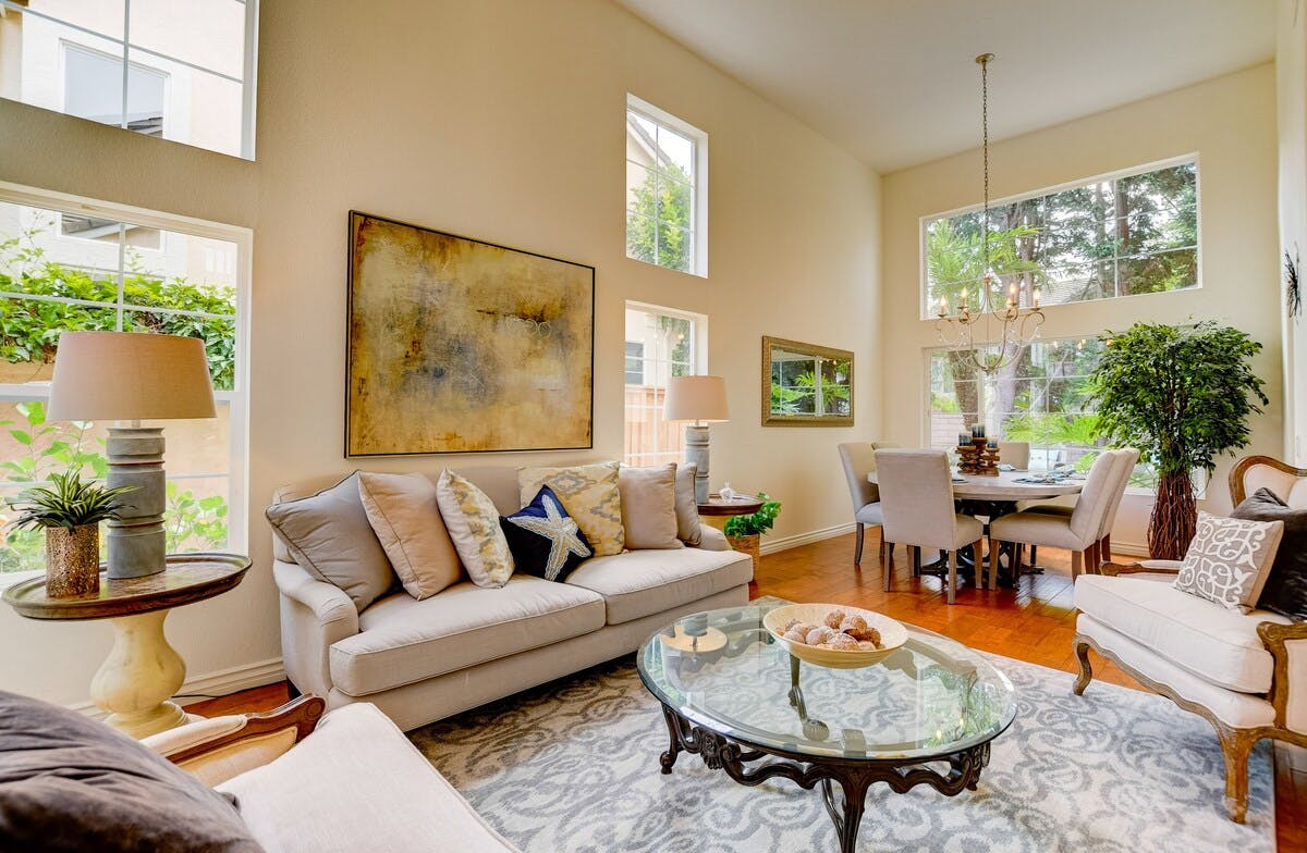 Villa Levante Shores Del Mar: Luxury 5-Bedroom Villa with Pool and Tennis Court, Del Mar