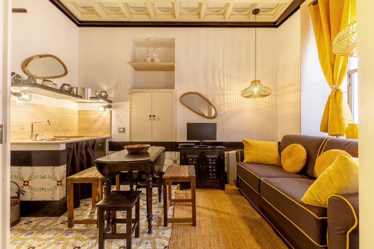 Villa Levante Tiberio Roma 1468409: Charming 1-Bedroom Townhouse Apartment with Spa Near Roman Forum, The Jewish Quarter