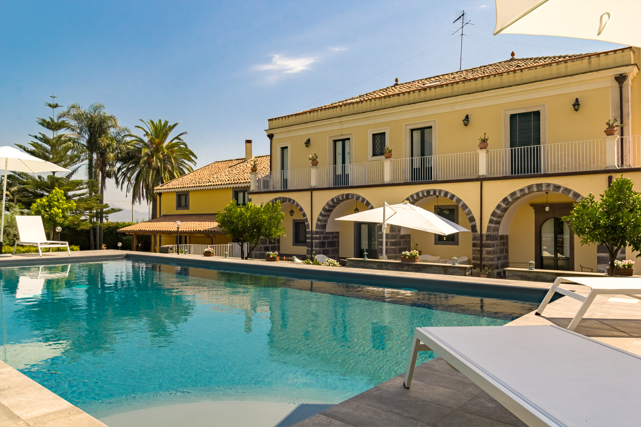 Villa Levante Trecastagni Etna: Luxury 3-Bedroom Villa with Pool and Sea Views, Etna Sicily