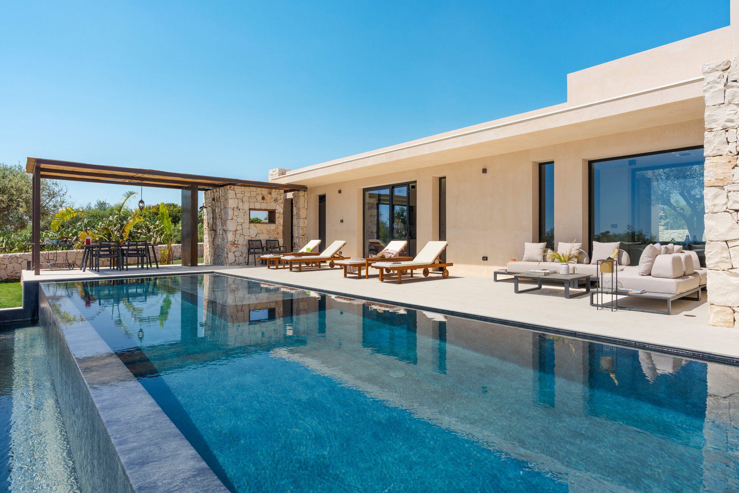 Villa Levante Vendicari Avola: Luxury 3-Bedroom Villa with Private Pool and Sea Views, Val di Noto