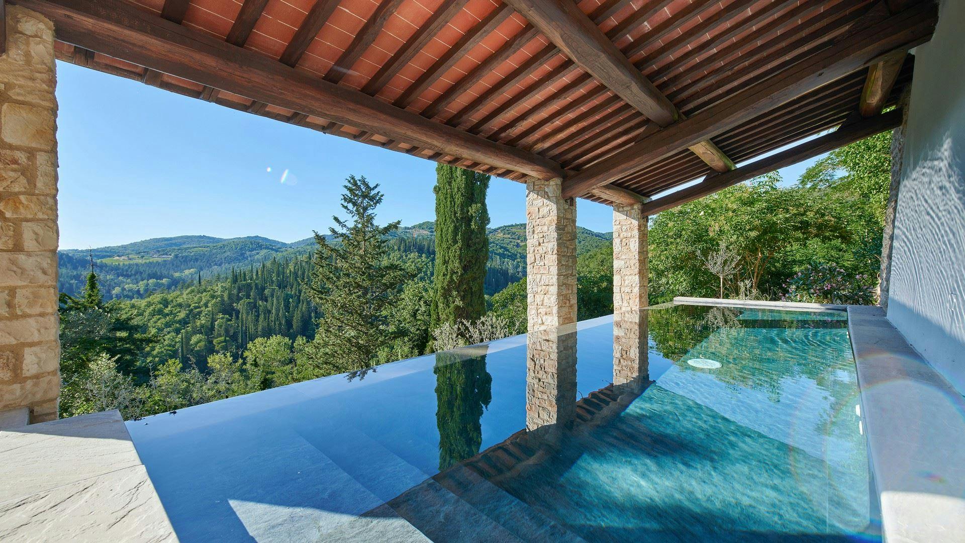 Villa Levante Vignavecchia Gaiole: Luxury 3-Bedroom Villa with Infinity Pool and Spa in Chianti, Tuscany