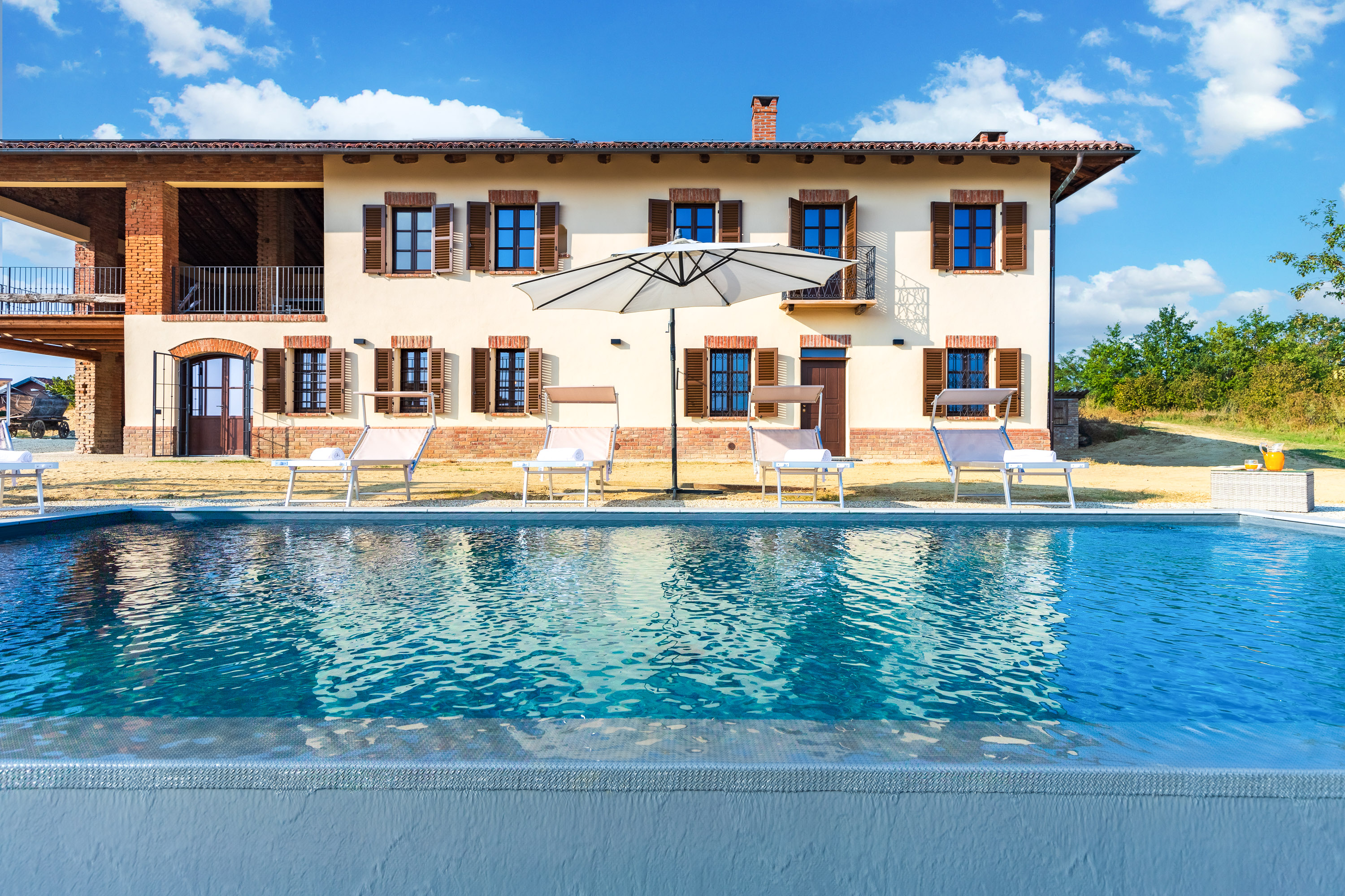 Villa Libeccio Mombercelli Asti: Luxury 4-Bedroom Villa with Private Pool and Countryside Views, Asti