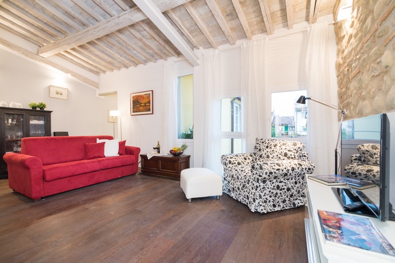 Villa Libeccio San Marco Firenze: Luxury 3-Bedroom Apartment with Spa and Air-Con, Accademia Florence