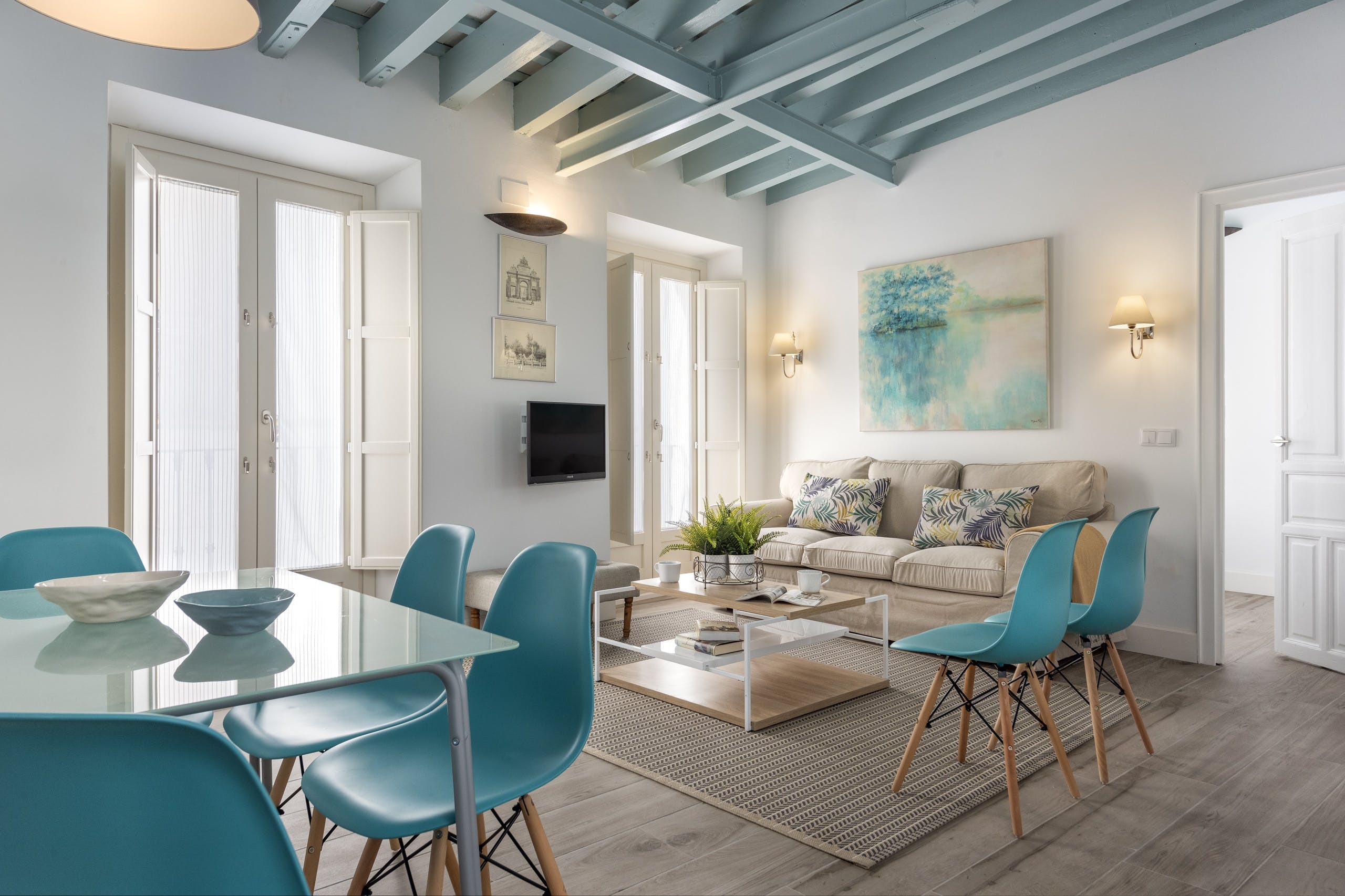 Villa Llevant Alcázar Sevilla: Luxury 2-Bedroom Apartment with Spa and Terrace in El Arenal, Sevilla