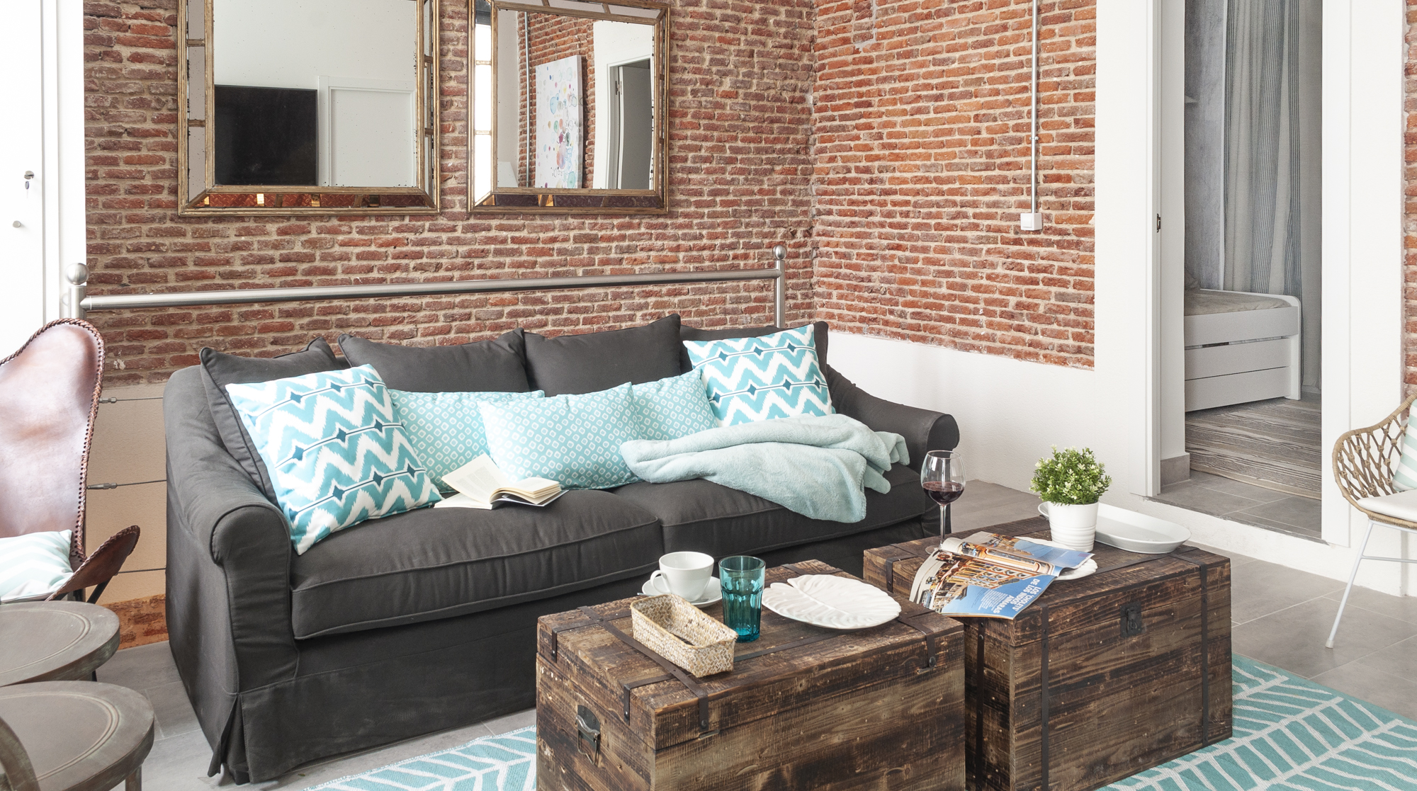 Villa Llevant Atocha Retiro Madrid: Luxury 3-Bedroom Apartment with Air-Con and Family-Friendly Features, Madrid Atocha