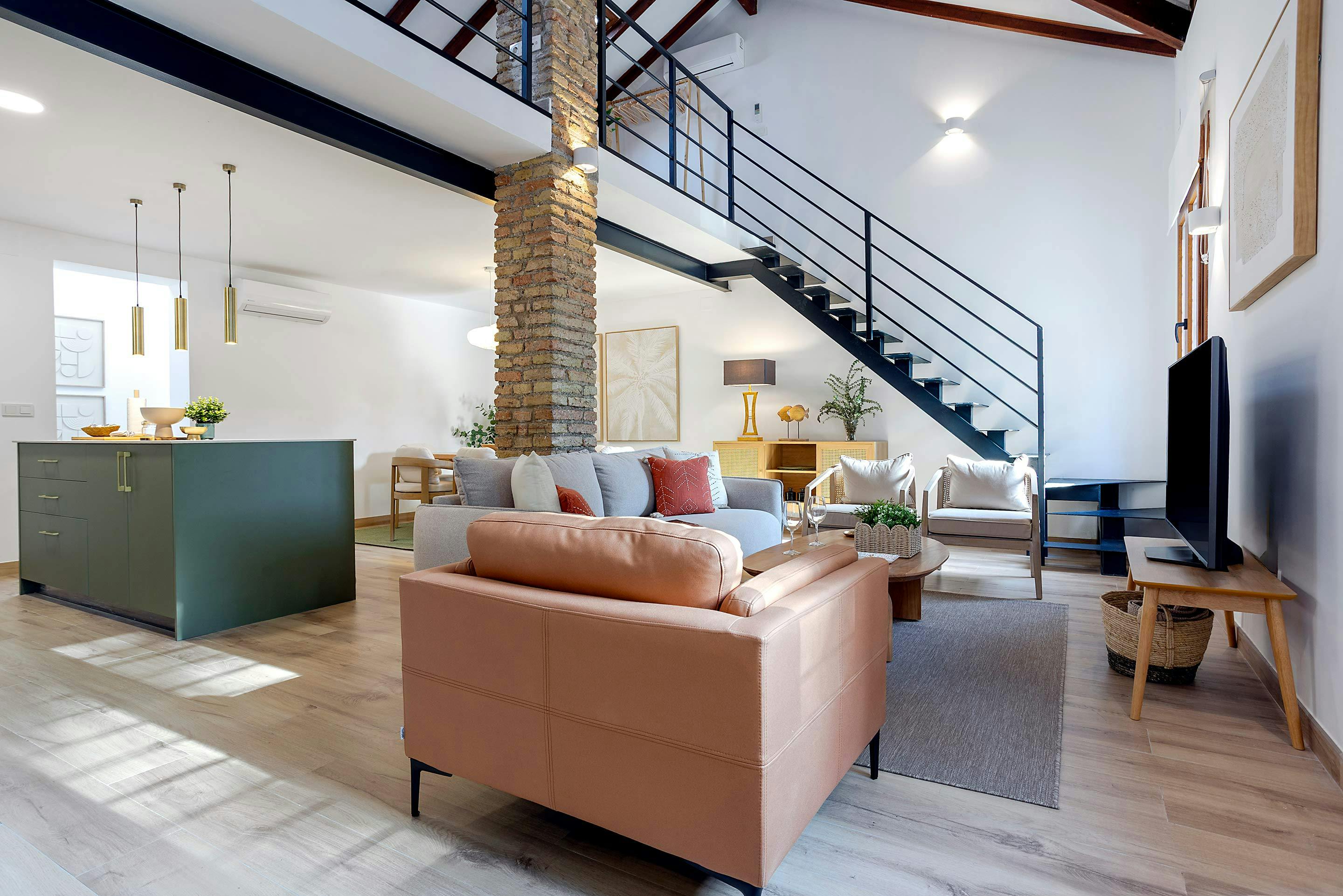 Villa Llevant Malagueta La Malagueta: Luxury 3-Bedroom Villa with Air-Con and Spa Near La Malagueta Beach, Malaga