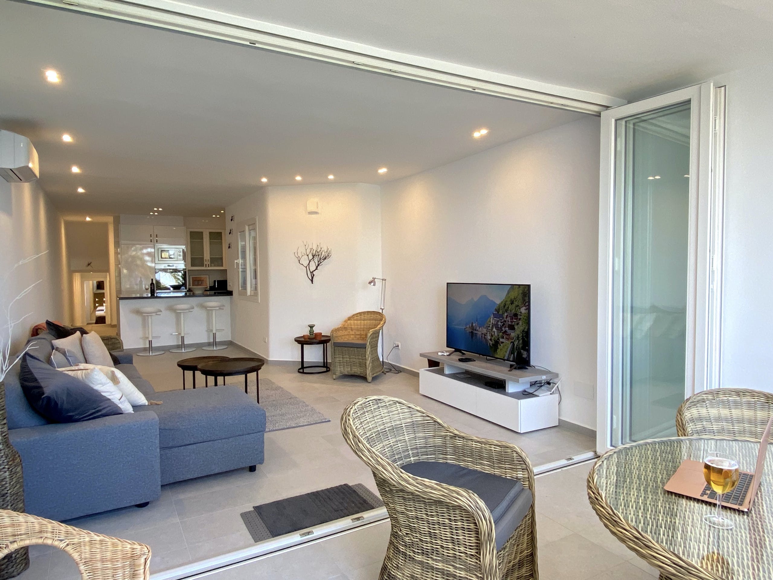 Villa Llevant Maro Nerja: Luxury 3-Bedroom Apartment with Sea View and Pool, Nerja