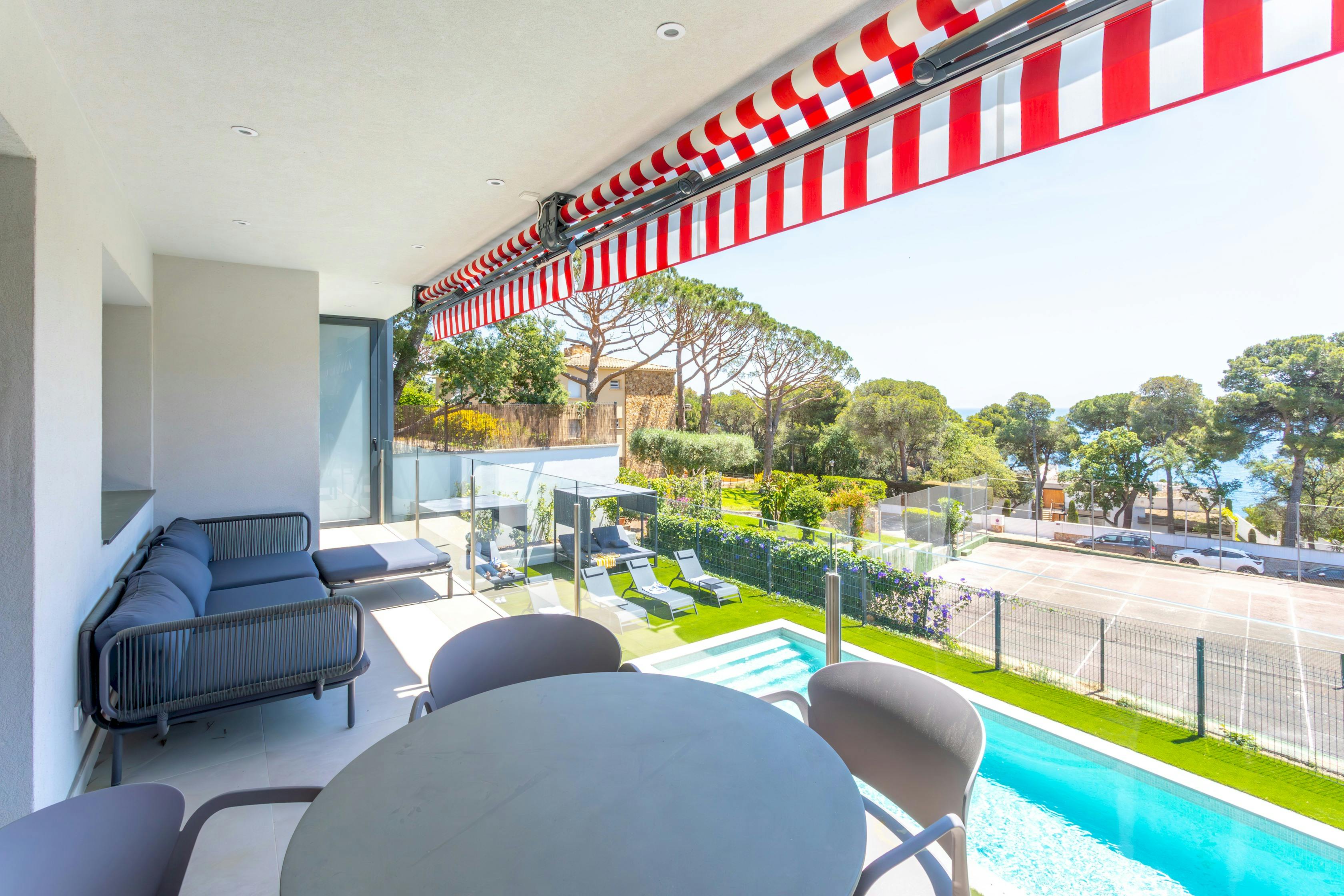 Villa Llevant Oleandro Llafranc: Luxury 3-Bedroom Villa with Sea Views and Private Pool, Llafranc