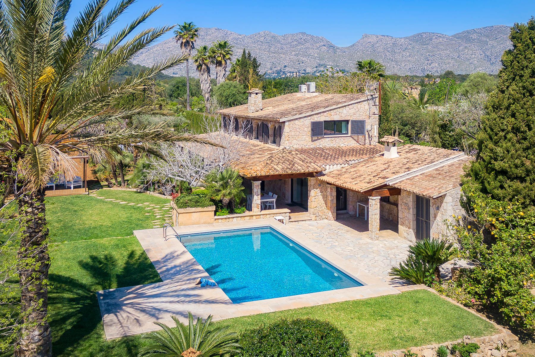 Villa Lluminós Ternelles Pollensa: 4-Bedroom Mountain View Villa with Spa in Pollensa, Mallorca