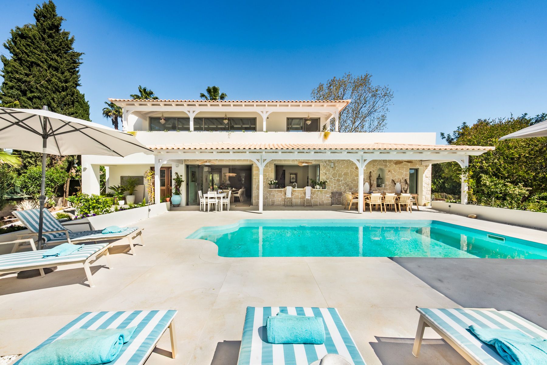 Villa Luzeiro Garrão Almancil: 4-Bedroom Villa with Private Pool and Spa near Almancil, Alg