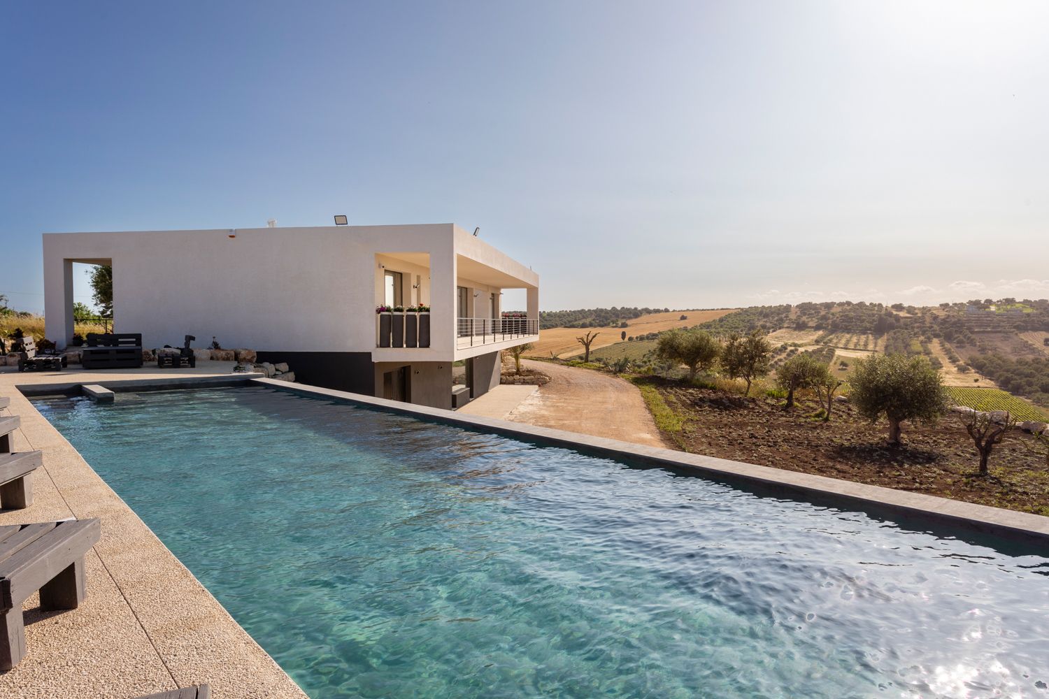 Villa Mandorlo Eloro Noto: 3-Bedroom Luxury Villa with Spa and Countryside Views near N