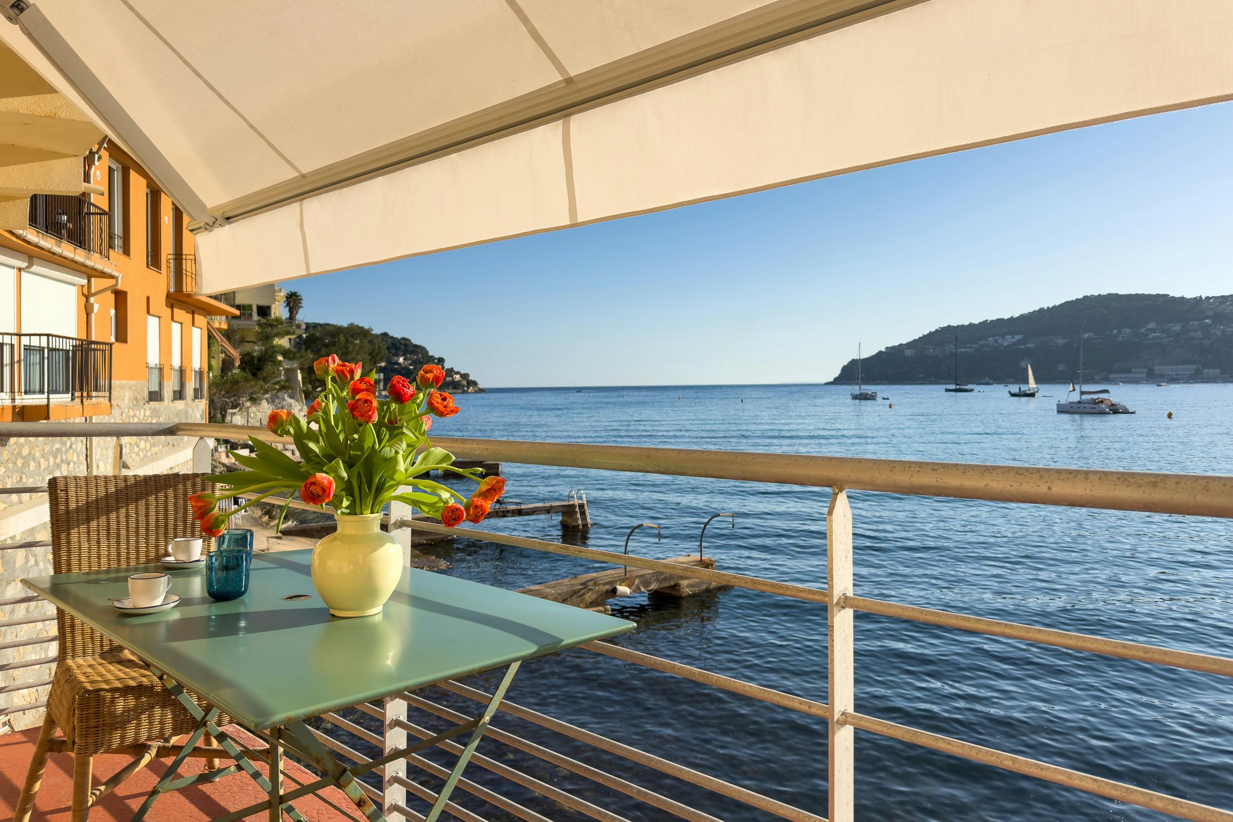 Villa Marin Céladon Saint-Jean: Luxury 3-Bedroom Apartment with Seaview and Waterfront Deck, Nice Côte d’Azur
