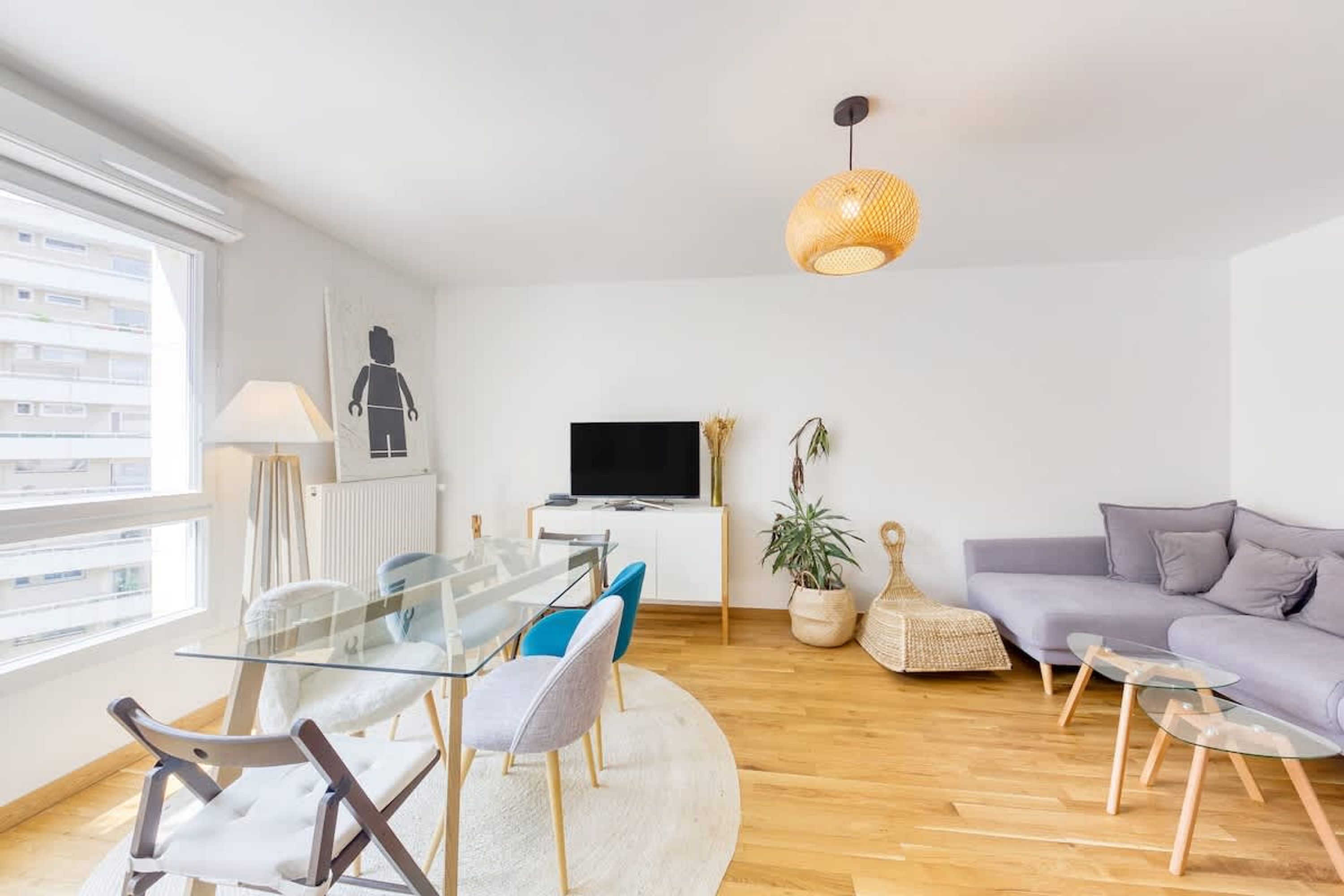 Villa Marin Nacré Anatole France: Luxury 2-Bedroom Villa with Spa and Private Parking, Levallois Paris