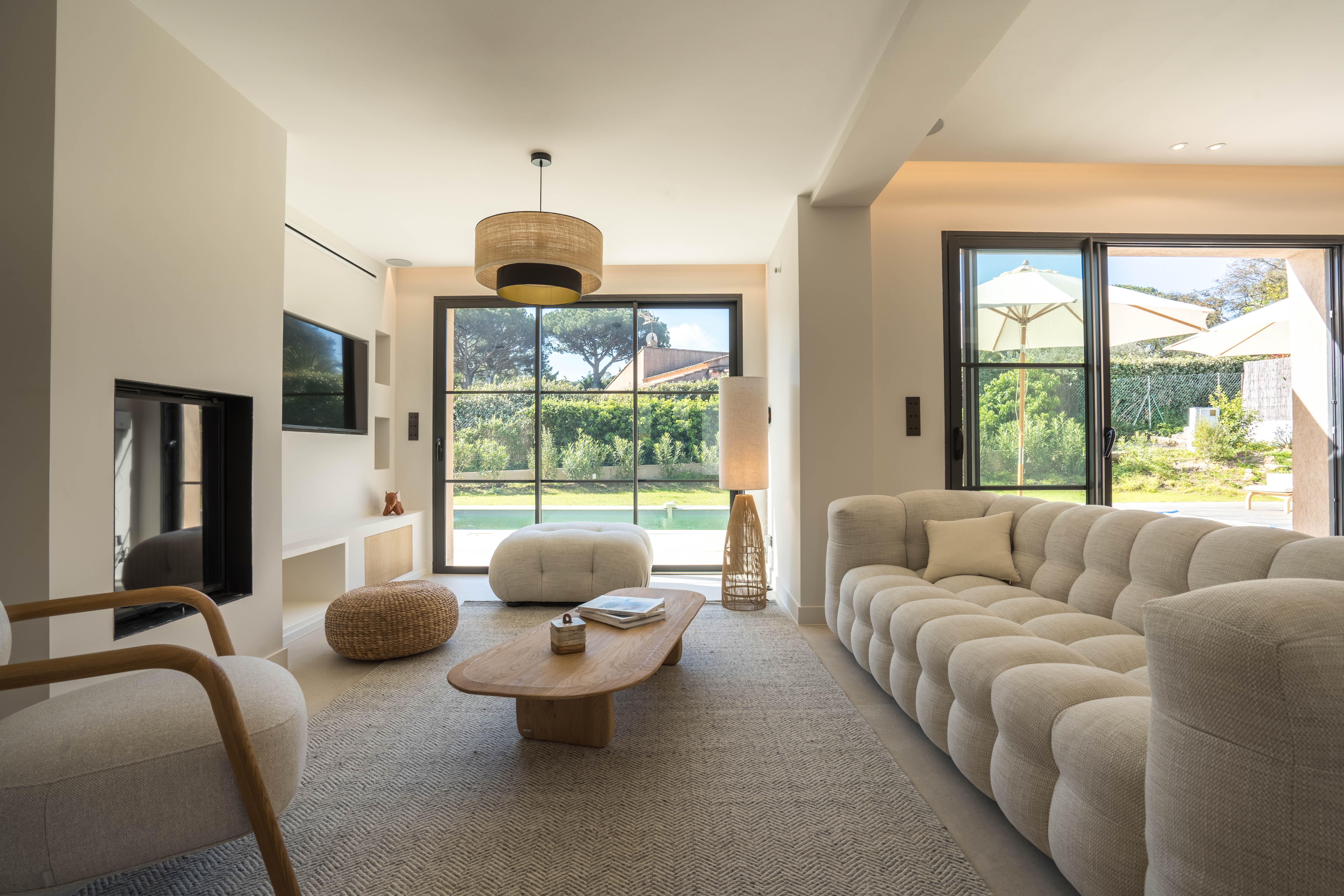 Villa Marin Safran Les Canoubiers Saint-Tropez: Luxury 3-Bedroom Villa with Private Pool and Sea Views, Saint-Tropez