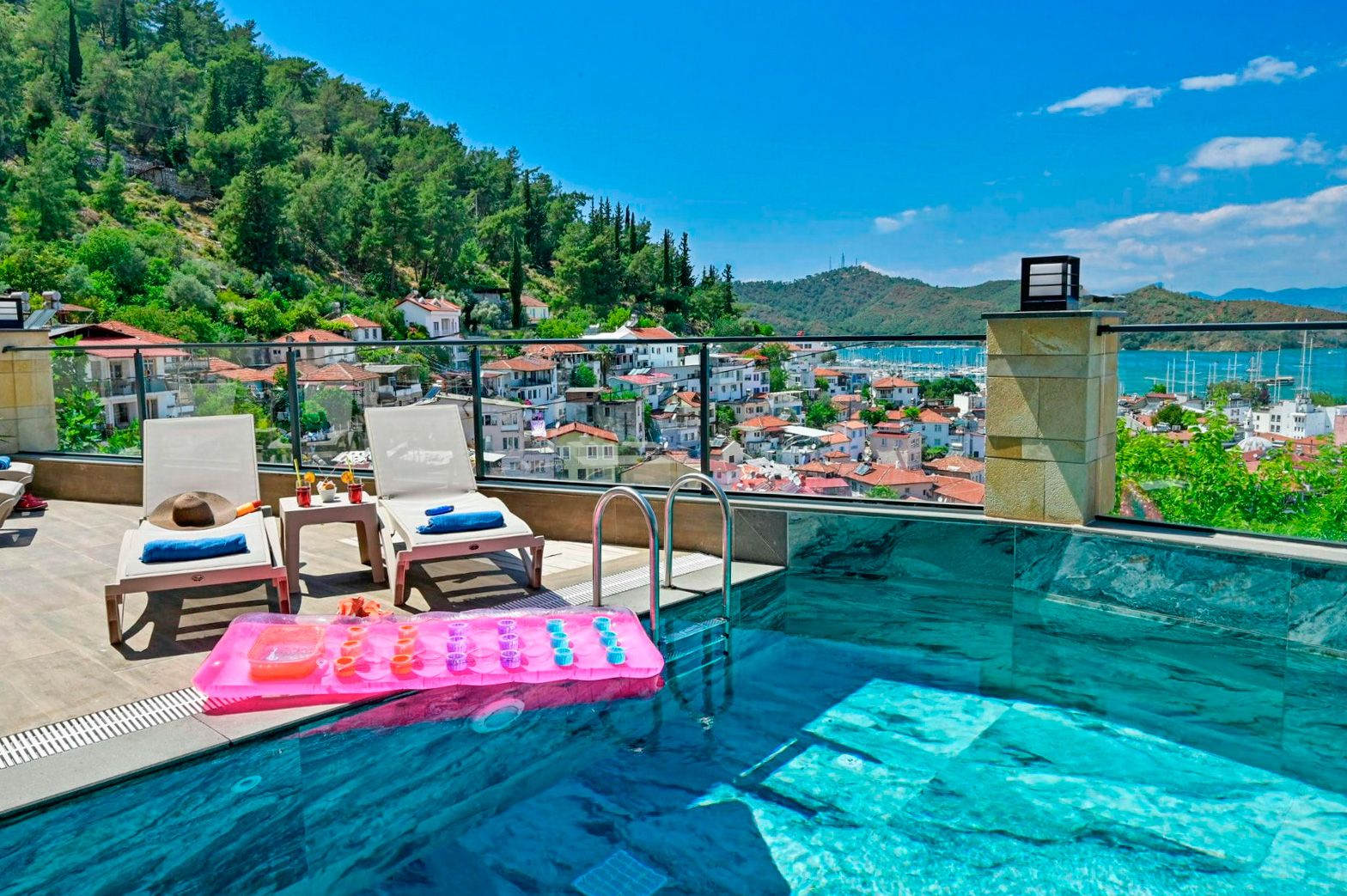 Villa Masmavi Ölüdeniz Fethiye: 3-Bedroom Sea View Villa with Heated Pool, Sauna & Hot Tub i