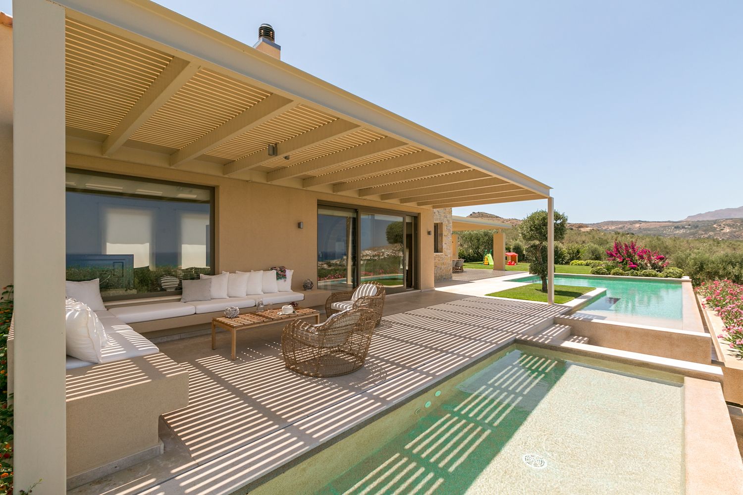 Villa Melissi Gramvousa Kissamos: 4 Bedroom Seaview Villa with Infinity Pool and Spa in Kissam