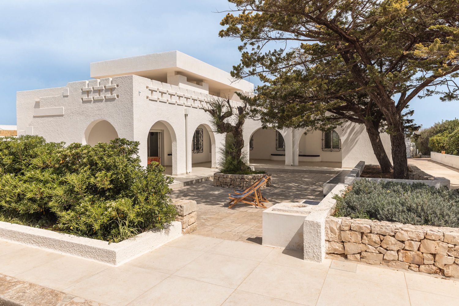Villa Melograno Poggiofranco Bari: 4-Bedroom Beachfront Villa with Sea Views and Spa in Bari, P