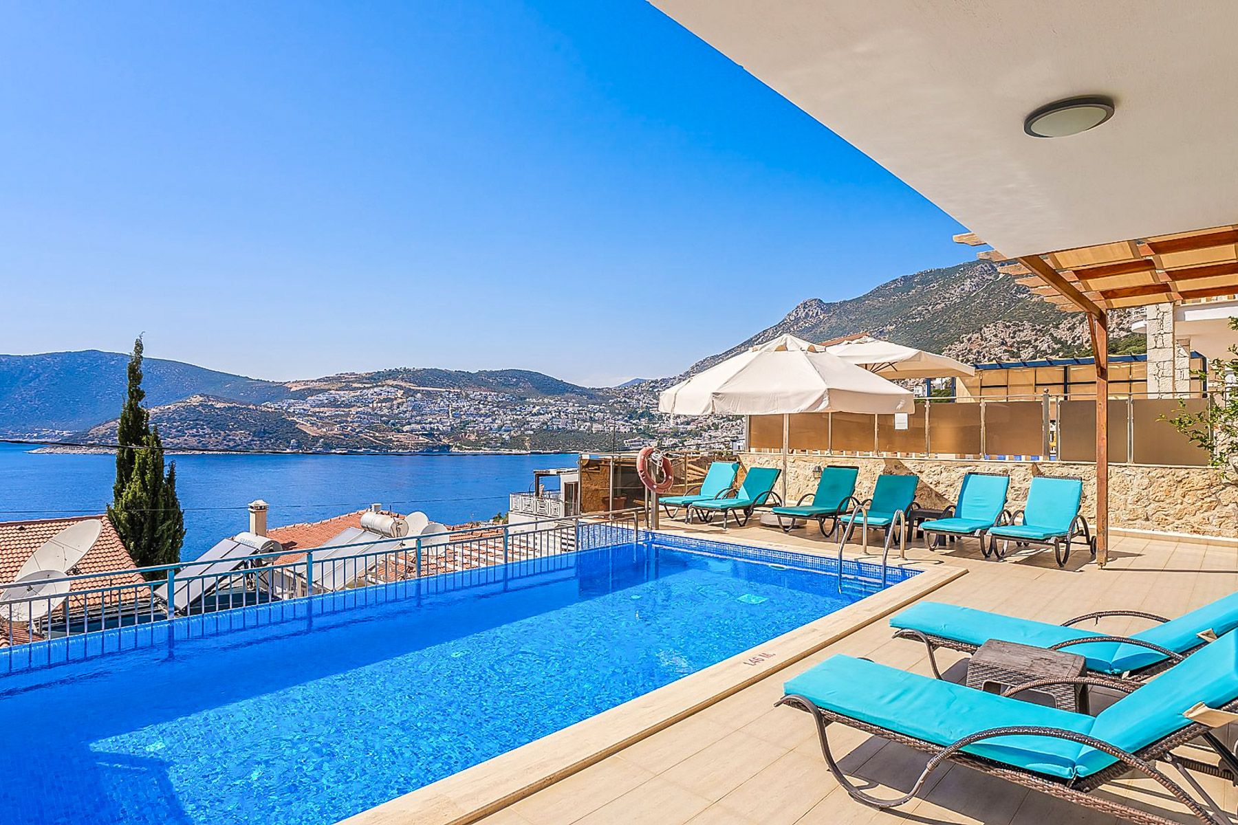 Villa Mercan Çukurbağ Kaş: 4-Bedroom Sea View Villa with Private Pool and Hot Tub in Ka