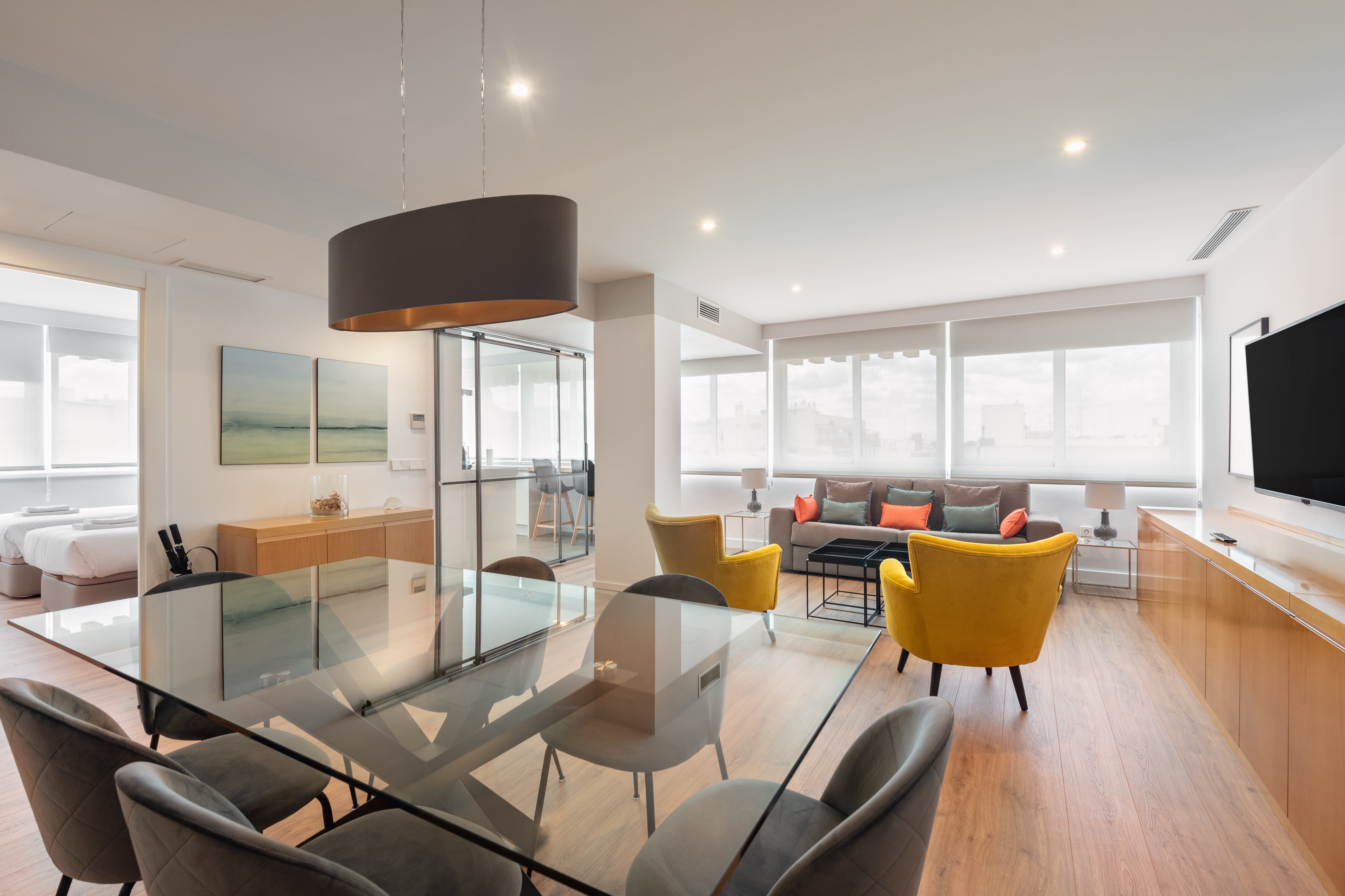 Villa Mestral Almagro Chamberí: Luxury 2-Bedroom Apartment with Spa and Air-Con in Chamberí, Madrid