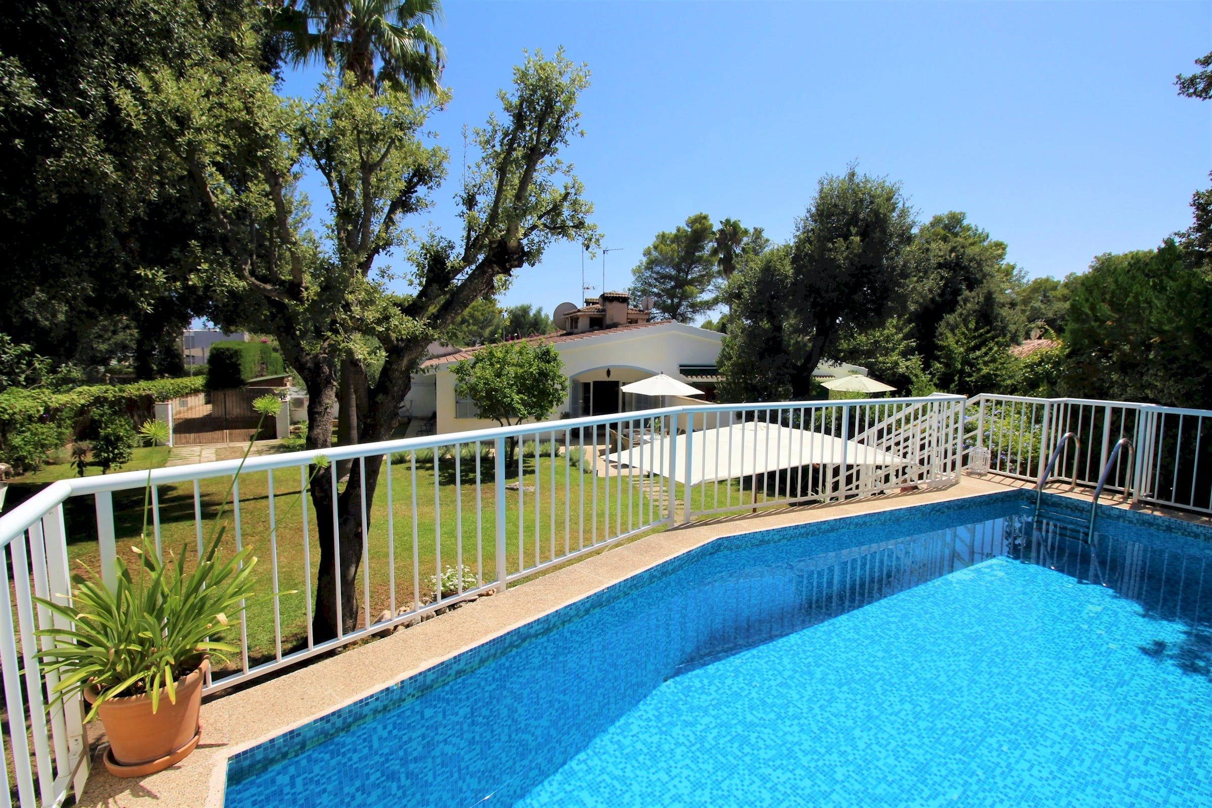Villa Mestral Binibona Mallorca 1142730: Luxury 2-Bedroom Villa with Private Pool and Air-Con in Raiguer, Mallorca