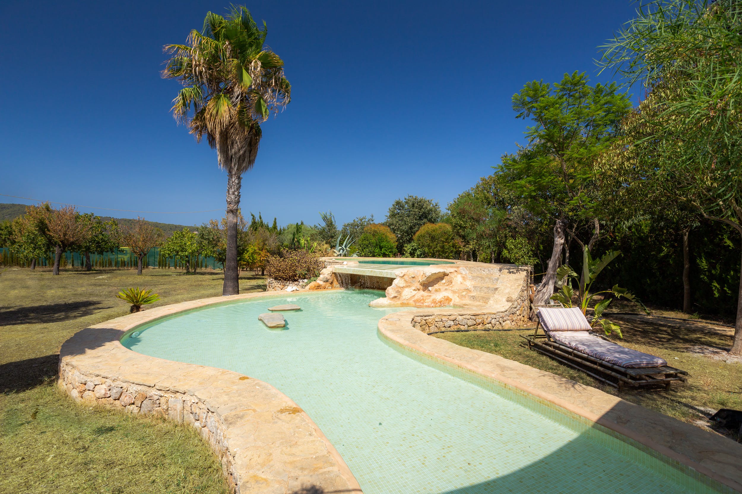 Villa Mestral Búger Mallorca: Luxury 3-Bedroom Villa with Hot Tub and Sea Views, Raiguer Mallorca