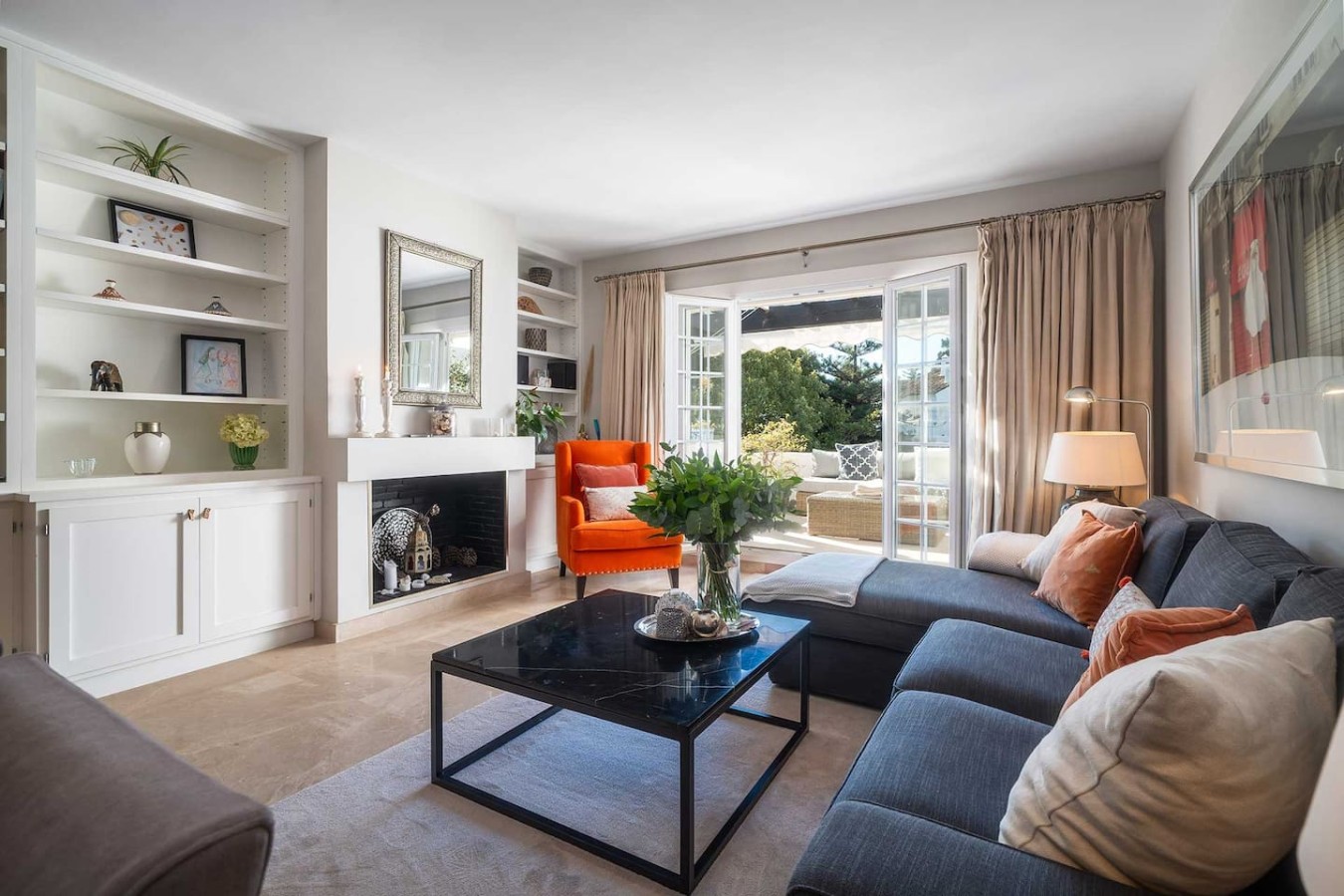 Villa Mestral Calahonda Marbella: Luxury 3-Bedroom Apartment with Sea Views and Pool, Marbella