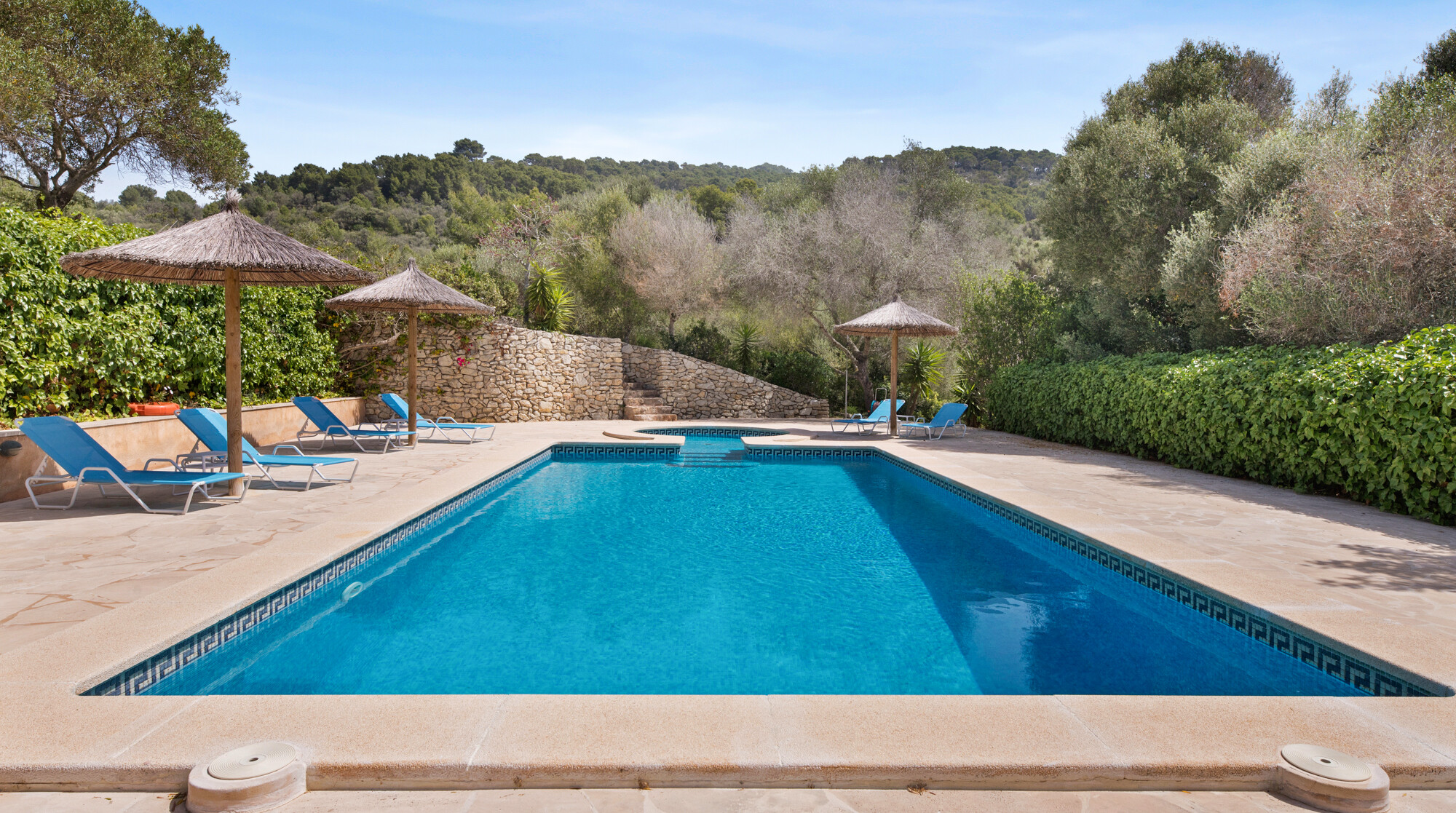 Villa Mestral Caló Fornells Cala d’Or: Luxury 4-Bedroom Villa with Private Pool and Air-Con, Cala d’Or Mallorca