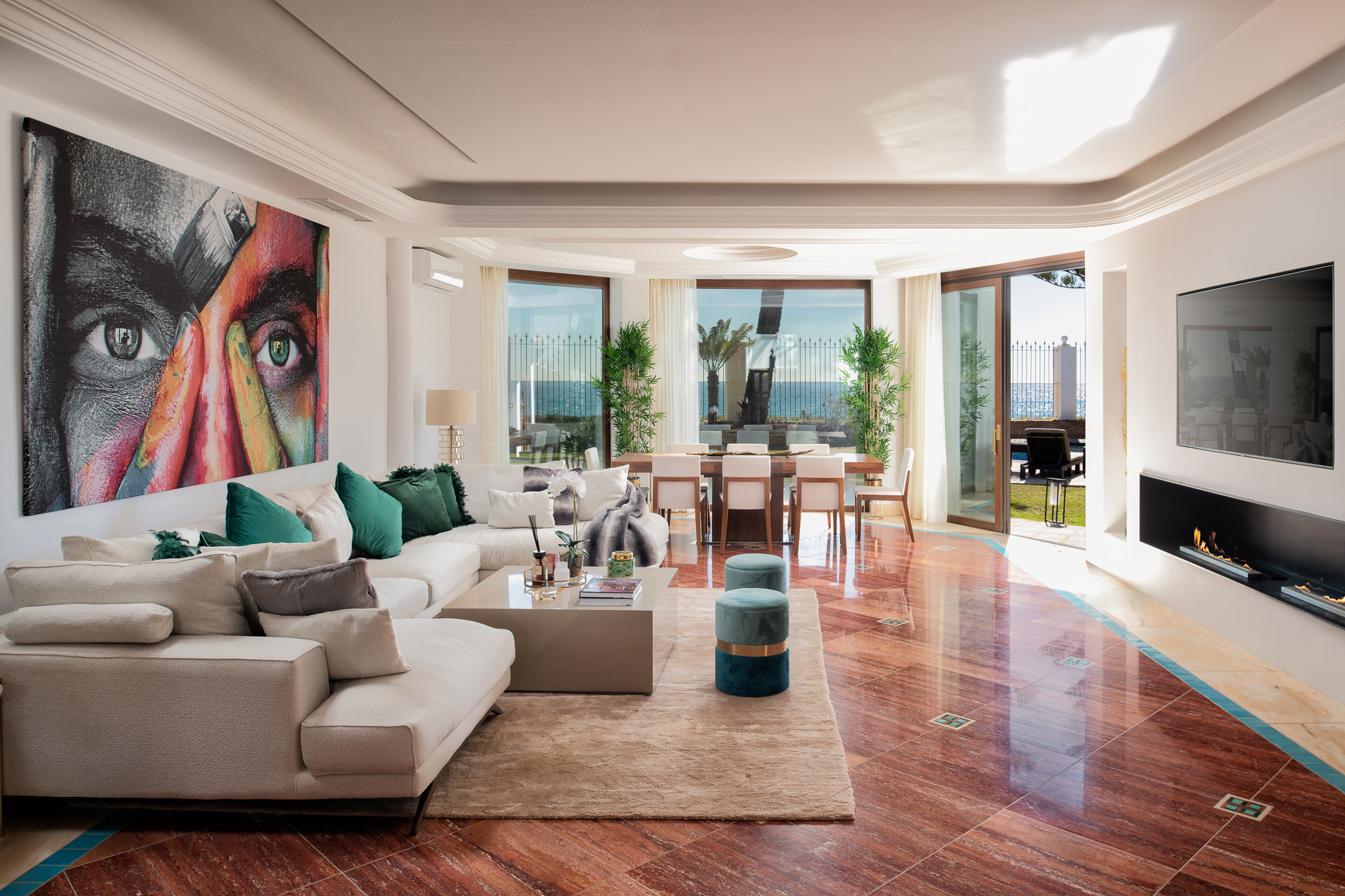 Villa Mestral Cortijo Guadalmina Marbella: Luxury 7-Bedroom Villa with Private Pool and Sea Views, Marbella