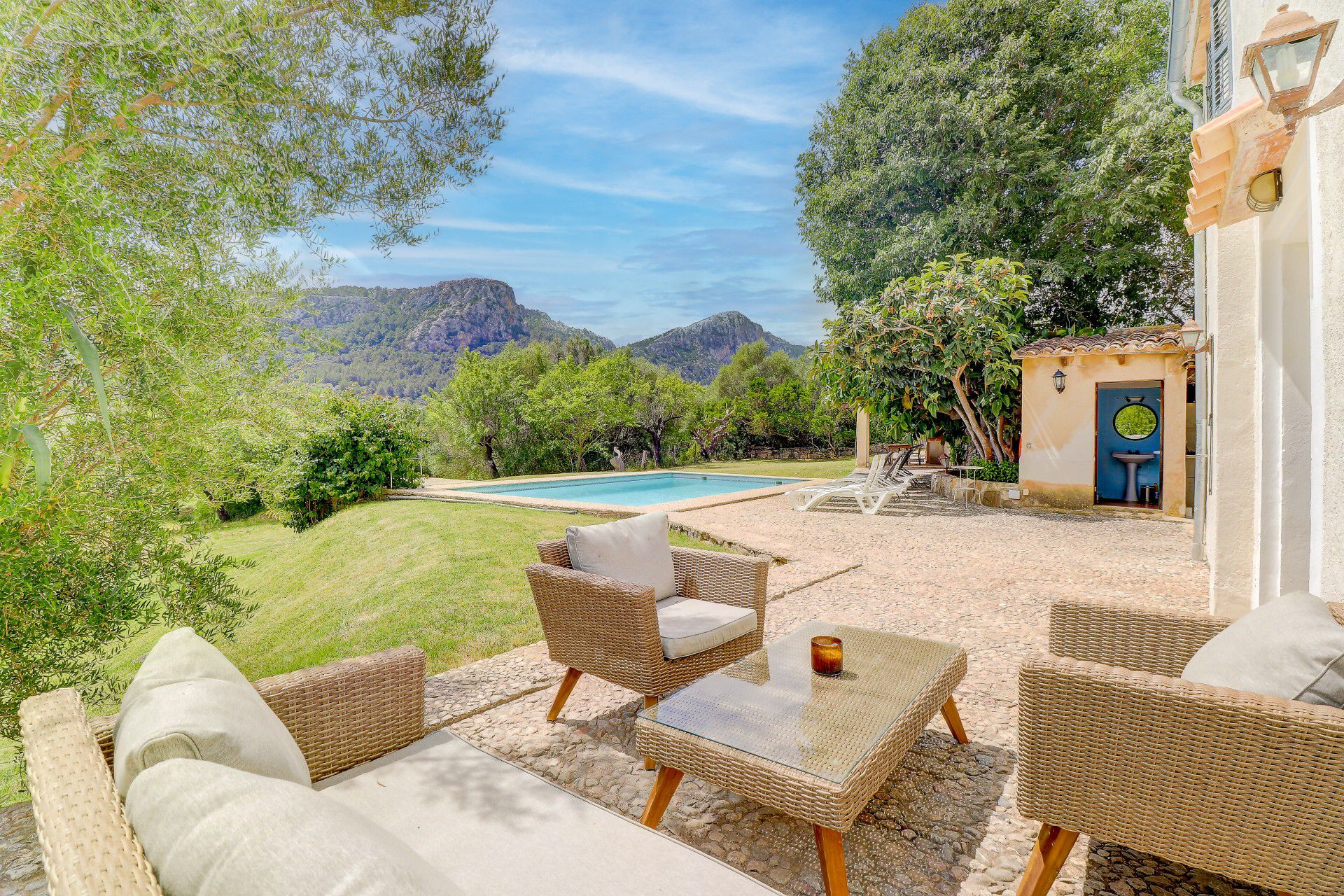 Villa Mestral Figuera Pollença: Luxury 7-Bedroom Villa with Private Pool and Sea Views, Pollença Mallorca