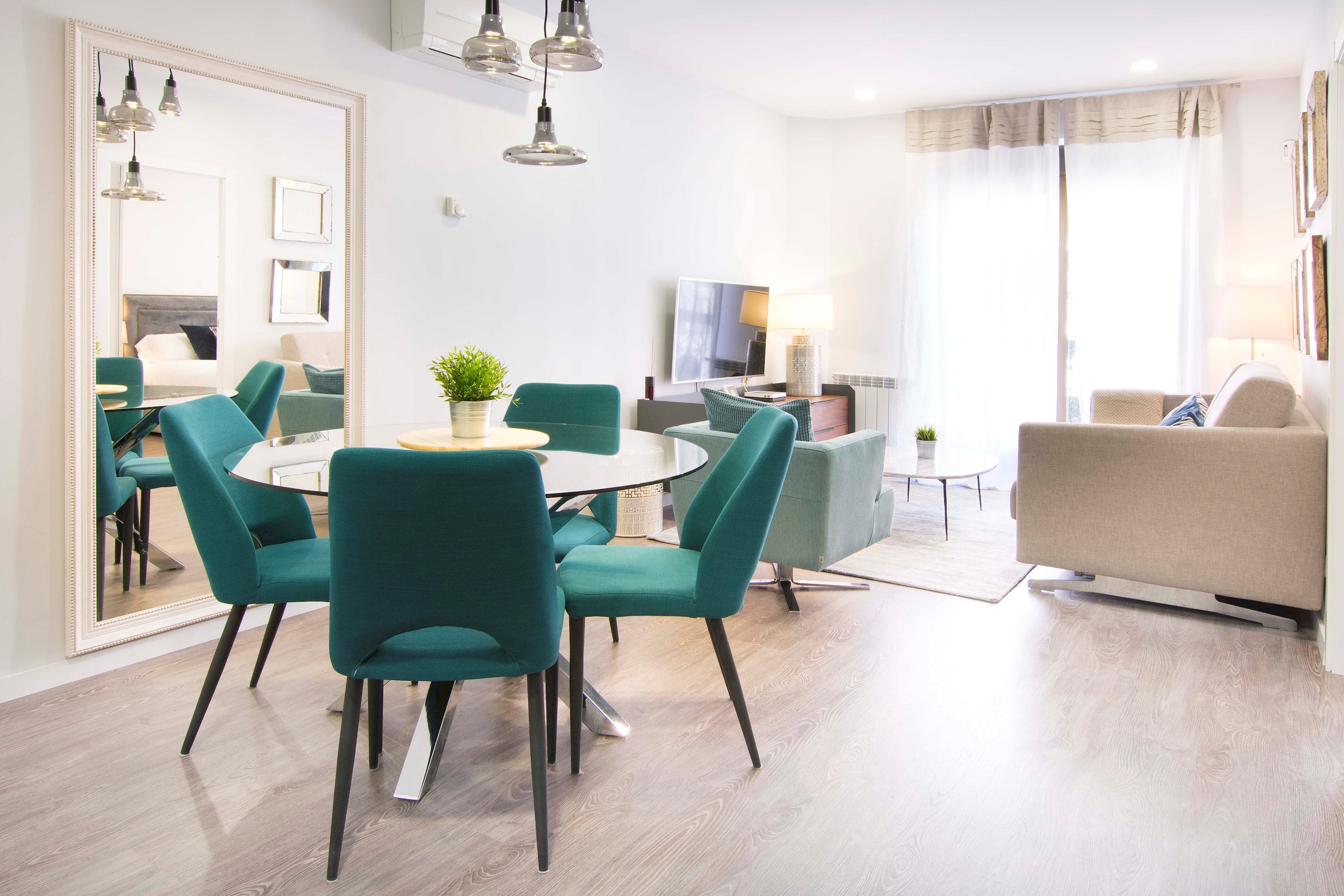 Villa Mestral Goya Madrid: Luxury 3-Bedroom Apartment with Spa and Air-Con in Salamanca, Madrid