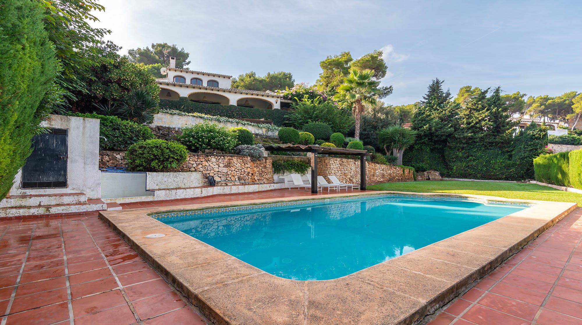 Villa Mestral La Granadella Jávea: Luxury 8-Bedroom Villa with Pool and Sea Views, Jávea