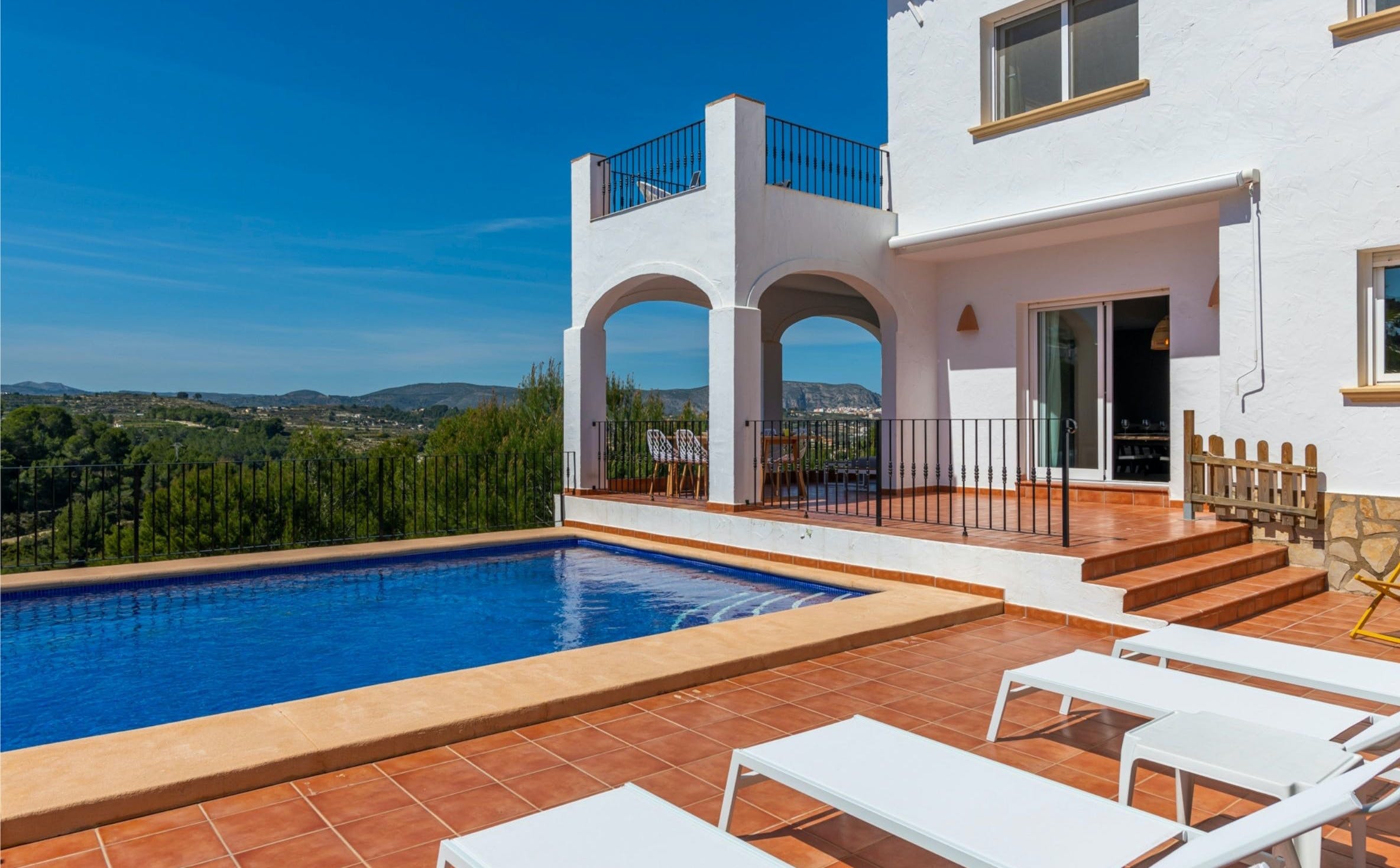 Villa Mestral L’Andrago Moraira: Luxury 3-Bedroom Villa with Private Pool and Spa, Moraira Alicante Region