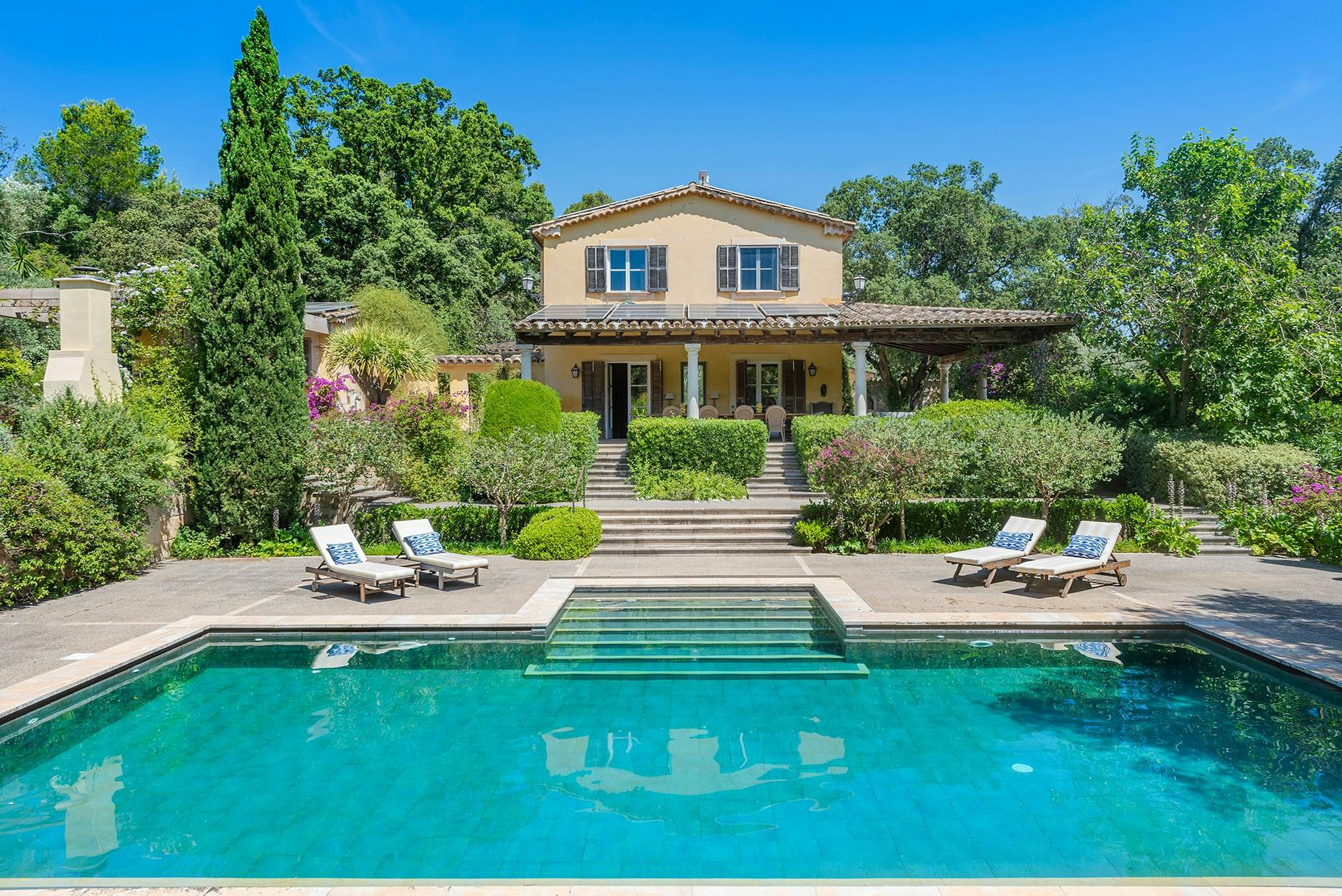 Villa Sueste Sant Pere Pollença: Luxury 5-Bedroom Villa with Private Pool and Air Conditioning, Pollença Mallorca