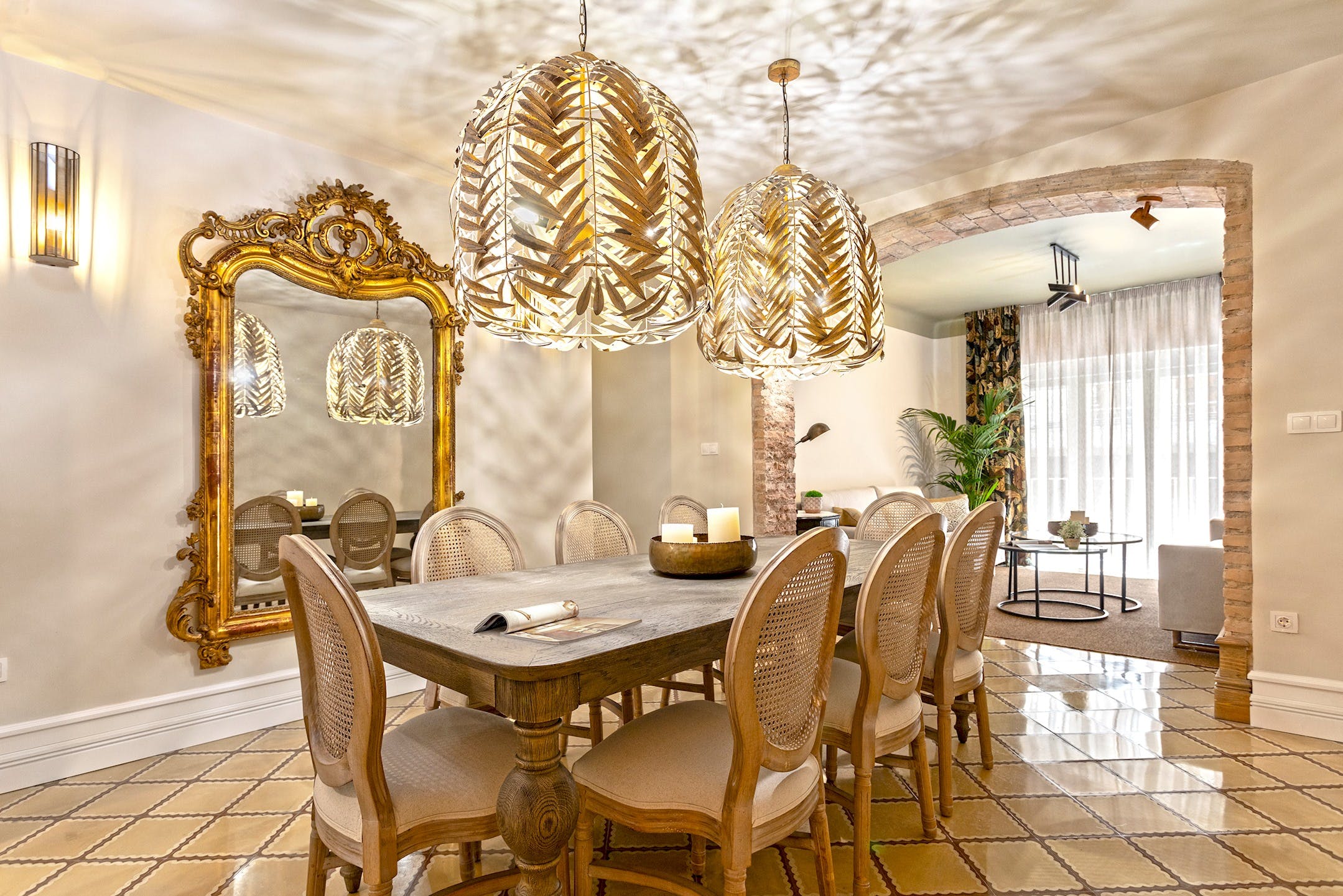 Villa Madrugada Sacromonte Granada: Luxury 5-Bedroom Apartment with Spa and Air-Con, Granada