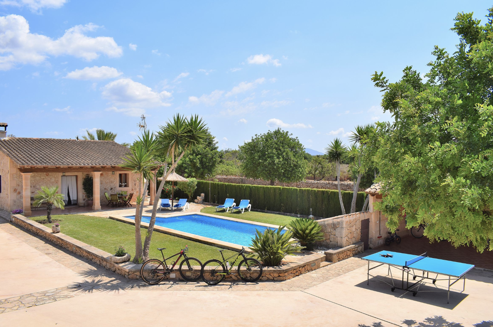 Villa Mestral Son Serra Mallorca: Luxury 2-Bedroom Villa with Pool and Tennis Court, Pla de Mallorca